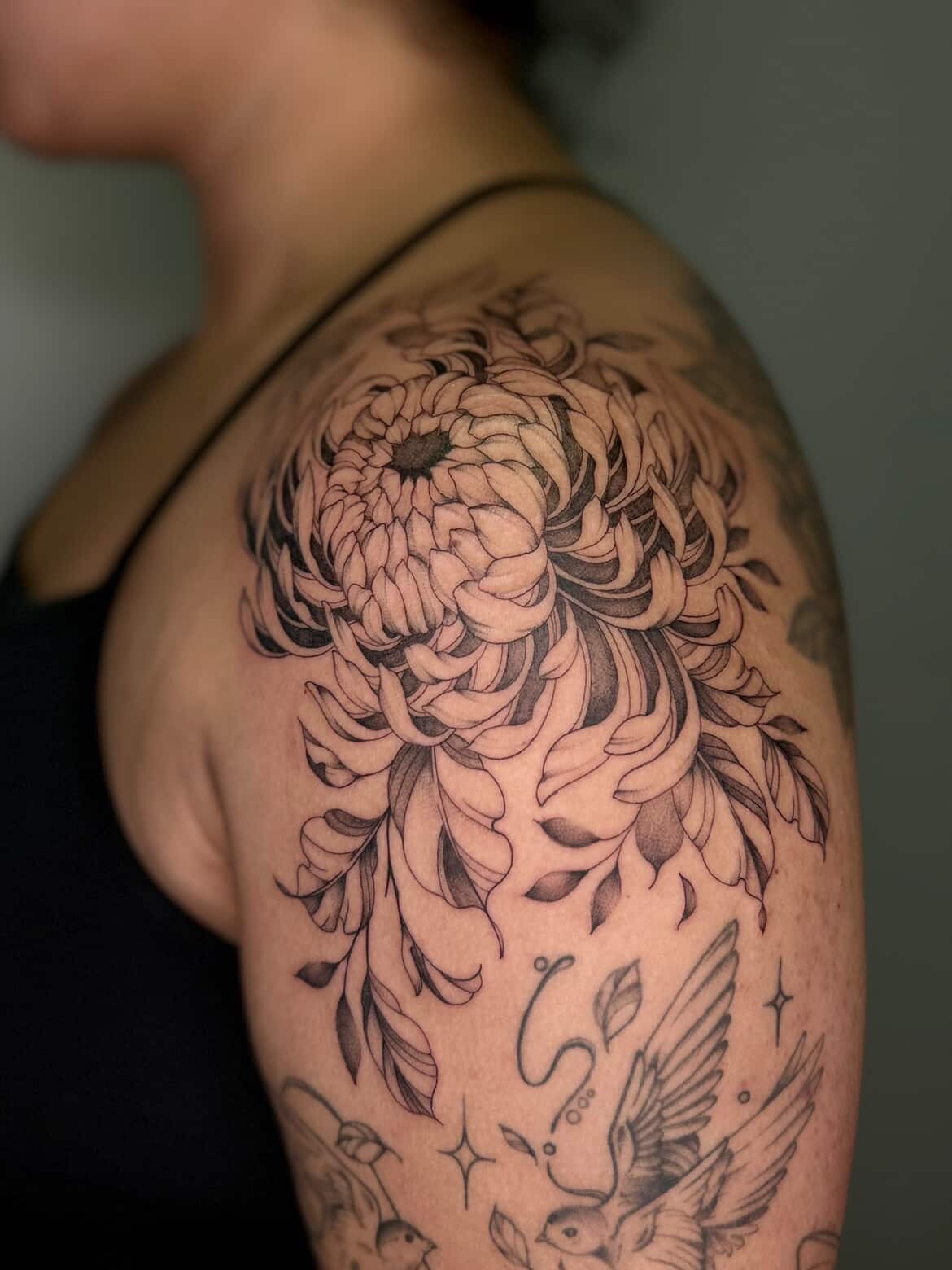 Tattoo by @bycristaliana — black_and_grey