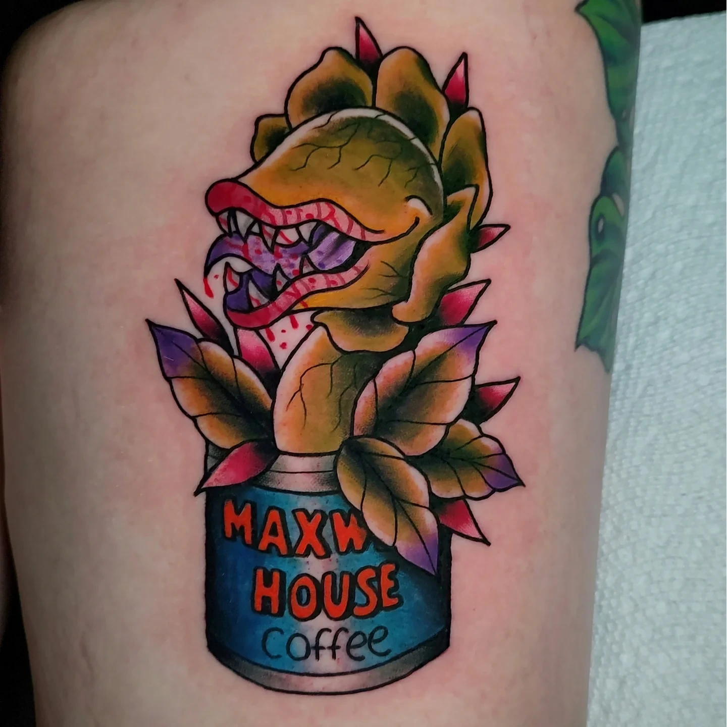Tattoo by @hopelesstattoos — american_traditional