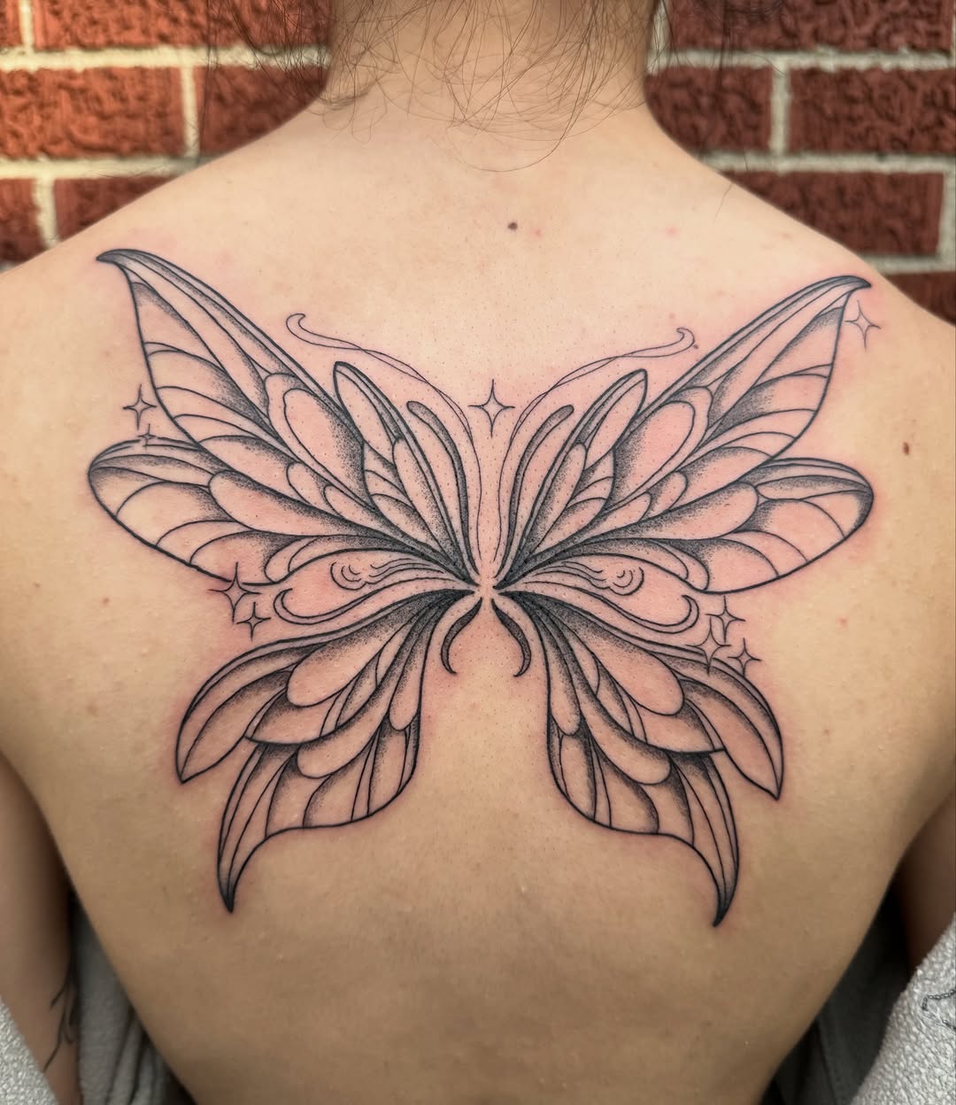 Tattoo by @smallpoke โ fine_line, dotwork