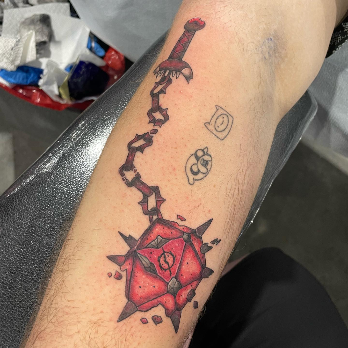 Tattoo by @zetersenn_ink — geometric, dotwork