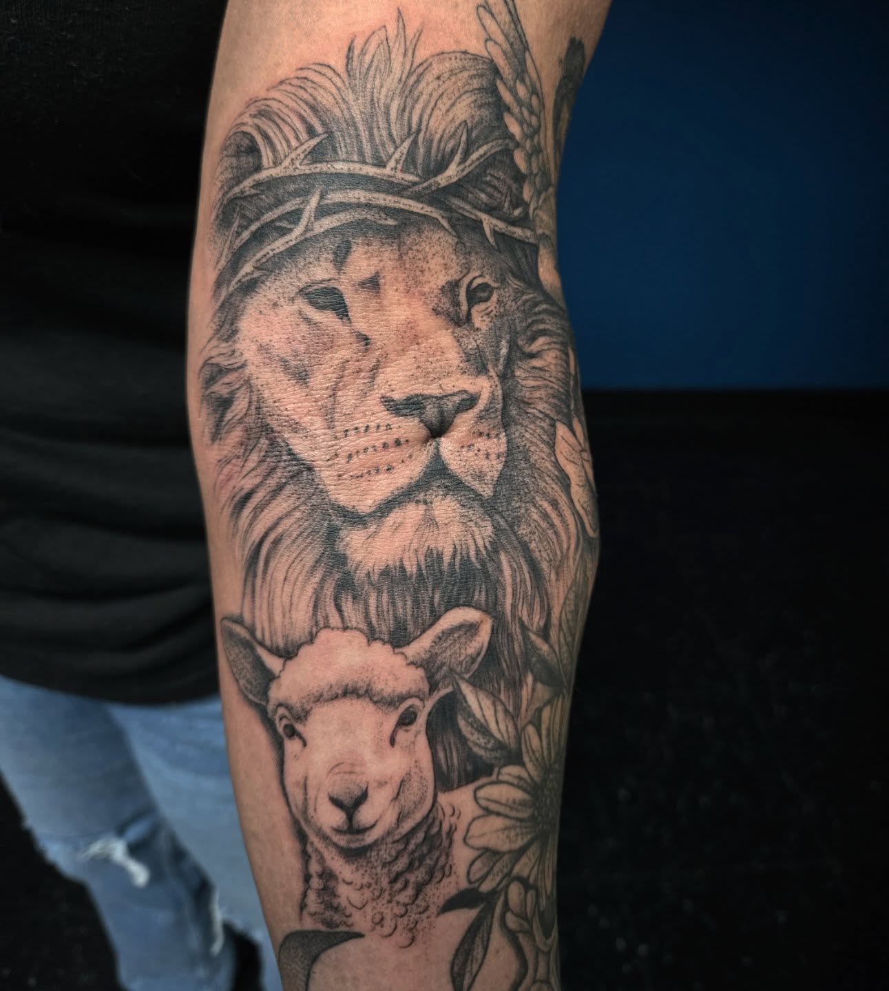 Tattoo by @robinmatztattoos โ realism, black_and_grey