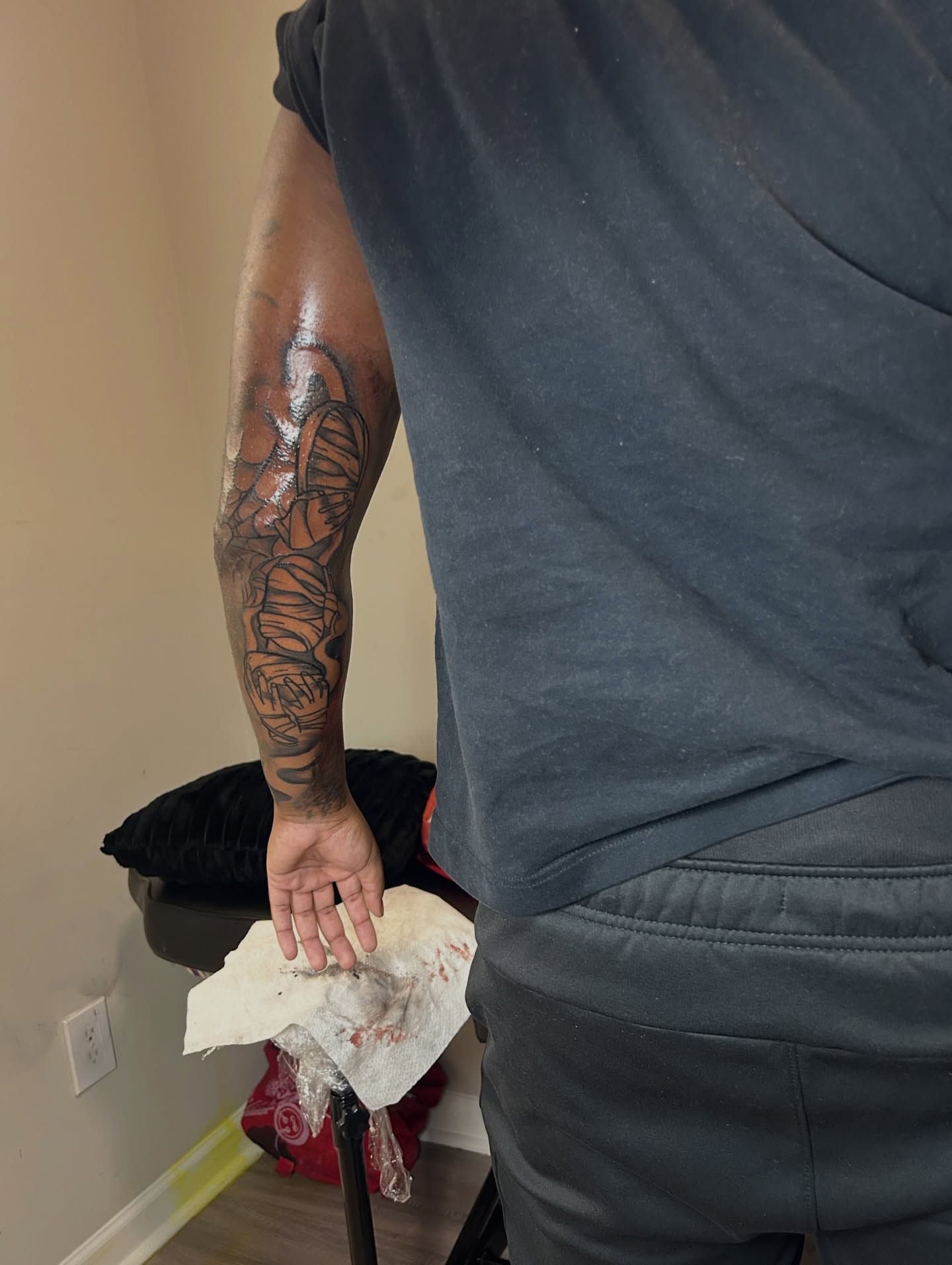 Tattoo by @nylainkedyou — american_traditional