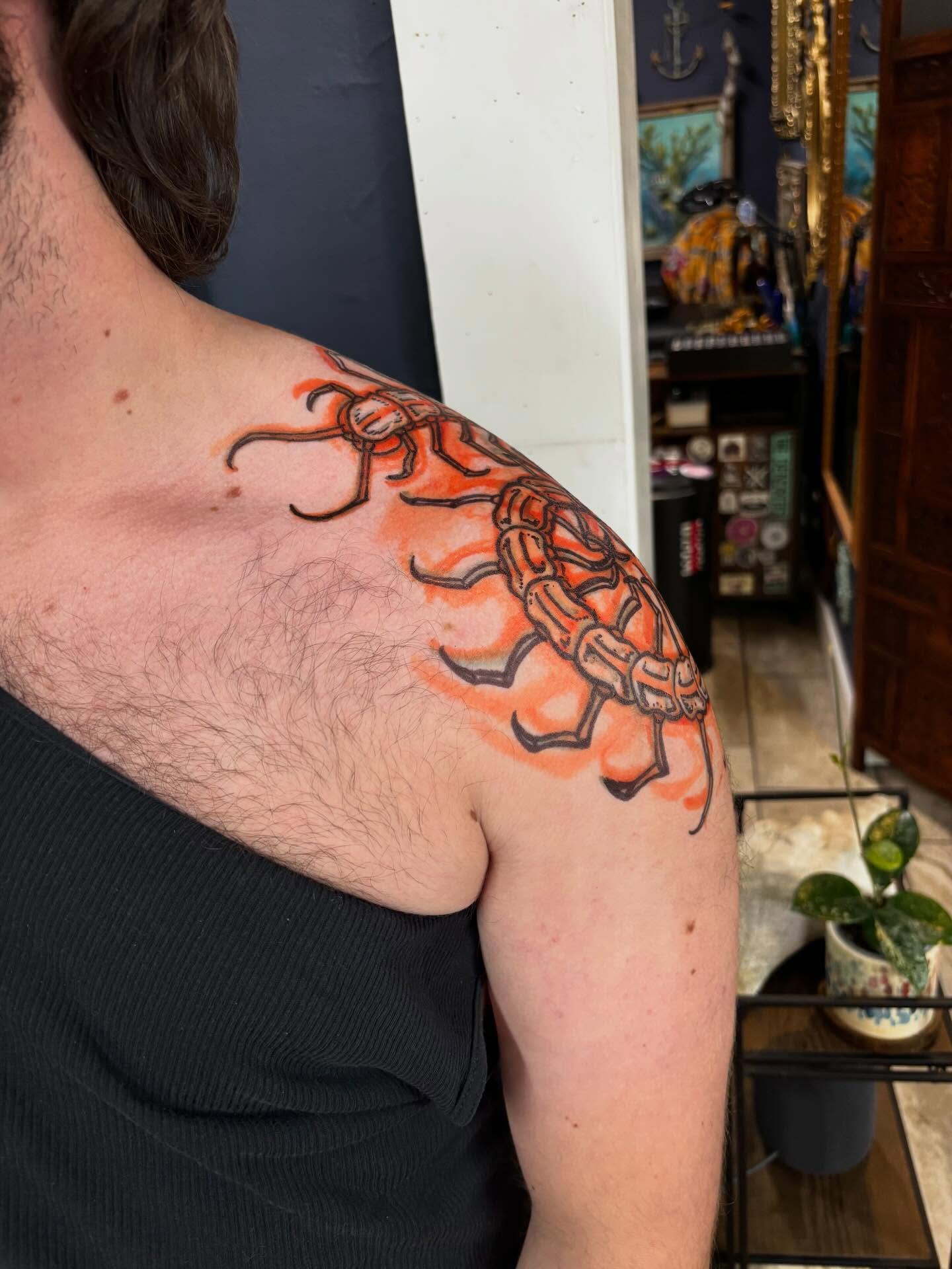 Tattoo by @siv.tattoos — geometric