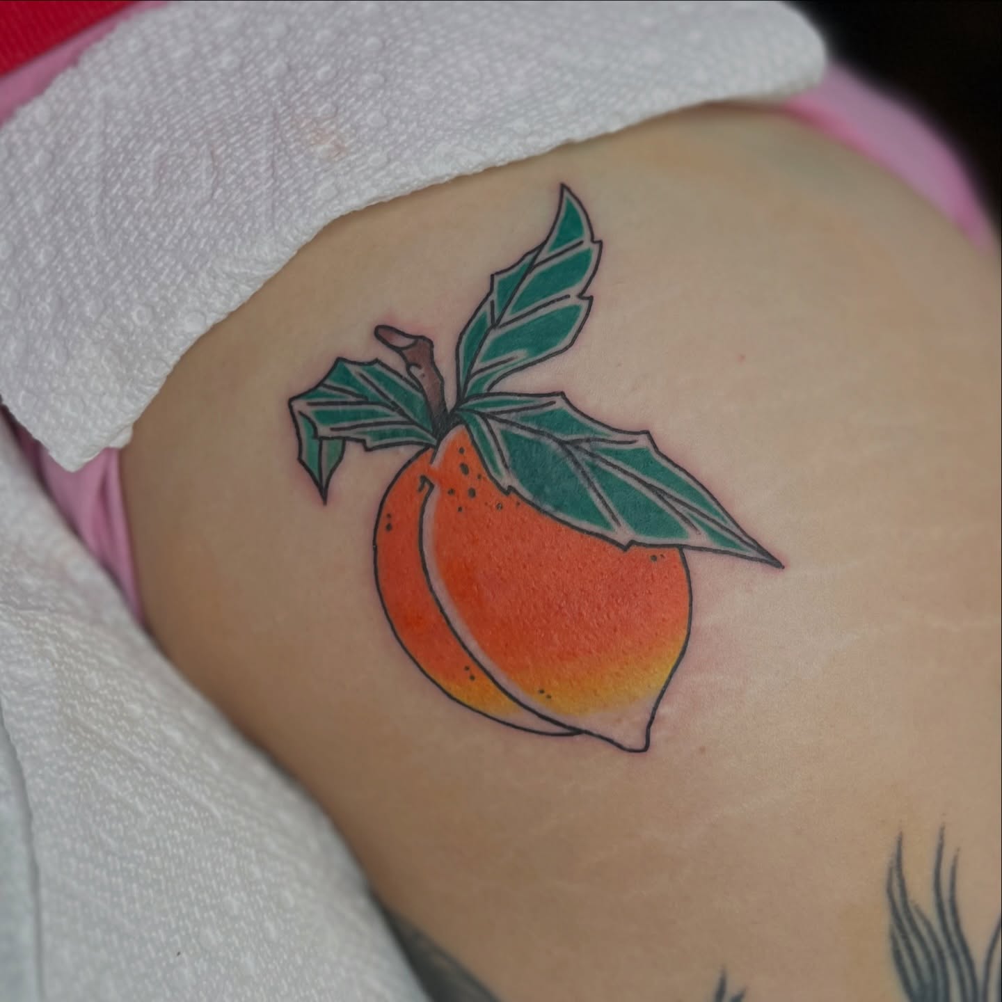 Peach realism tattoo on the thigh by 𝗕𝗿𝗮𝗻𝗱𝘆  𝗪𝗼𝗼𝗱𝗳𝗼𝗿𝗱