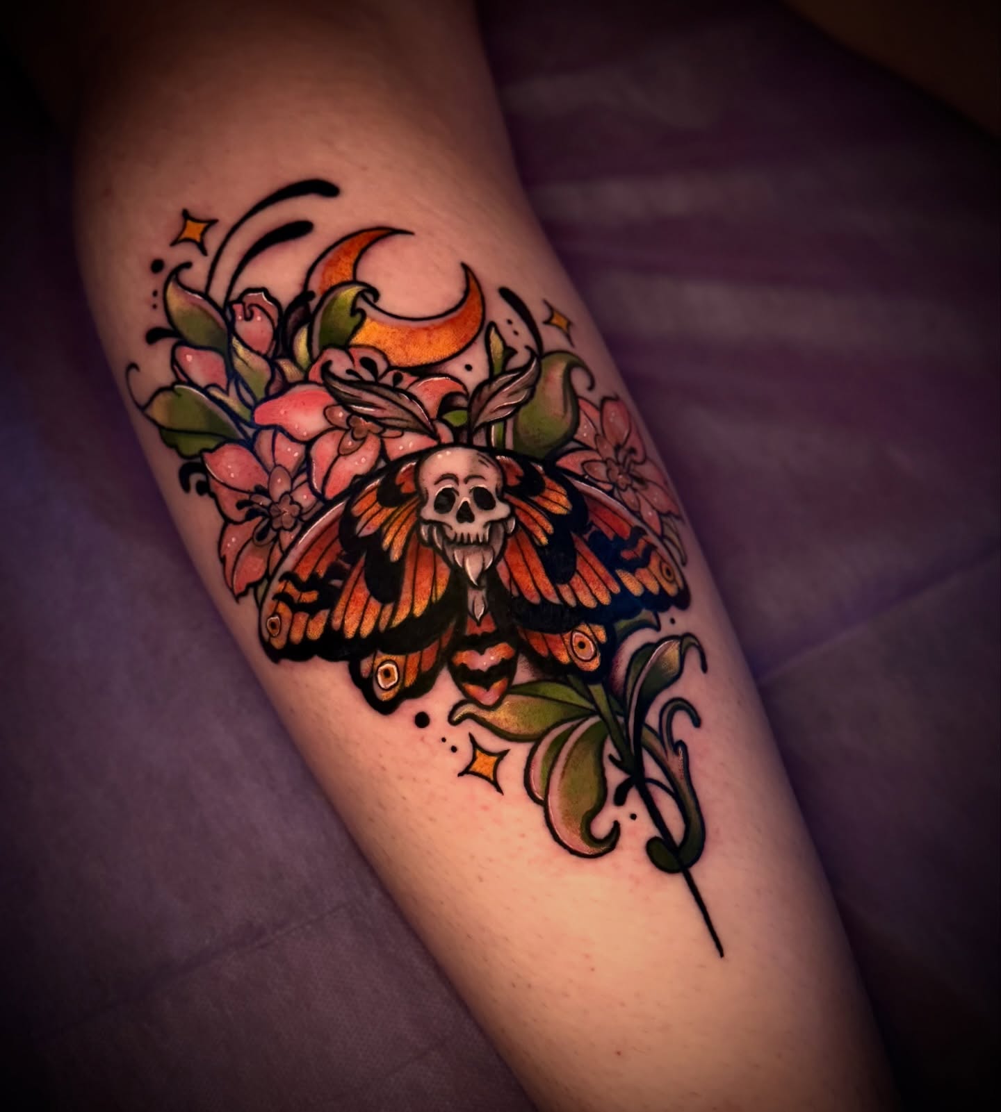 Tattoo by @silverie_inks β neo_traditional, dotwork