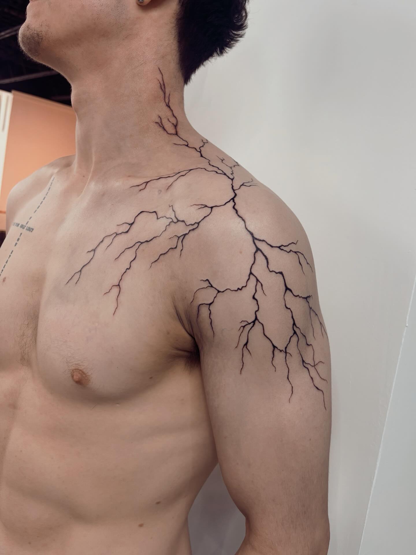 Tattoo by @allisson.lestudion20 — black_and_grey