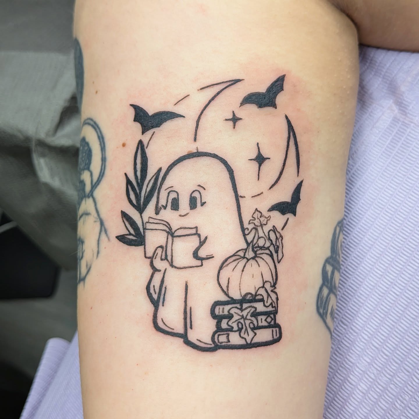 Tattoo by @jadektattoos — black_and_grey