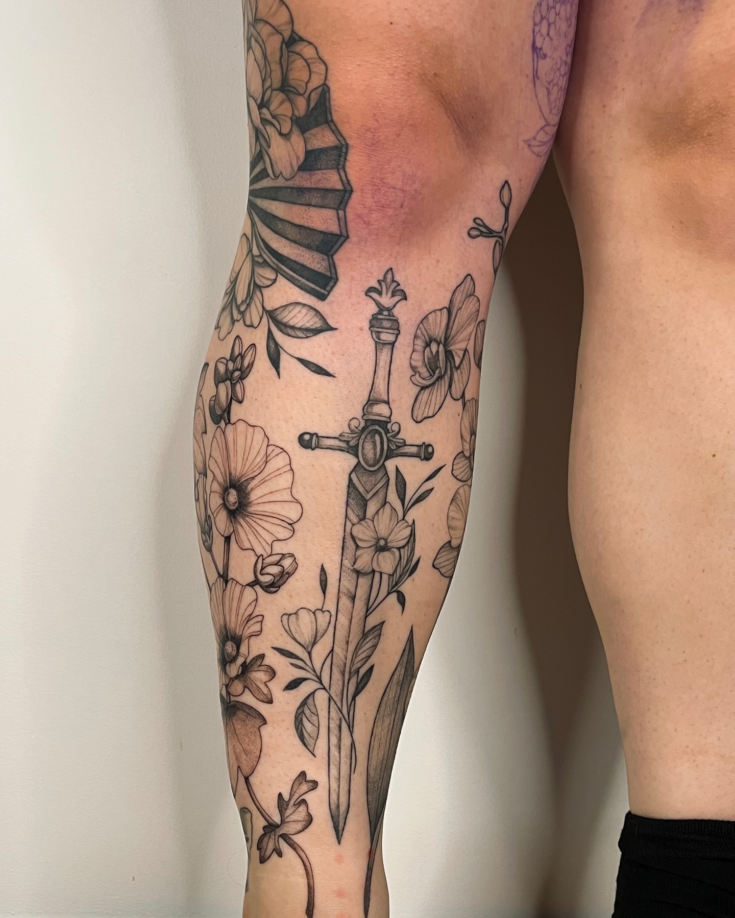 Tattoo by @mikaylasuetattoo — black_and_grey