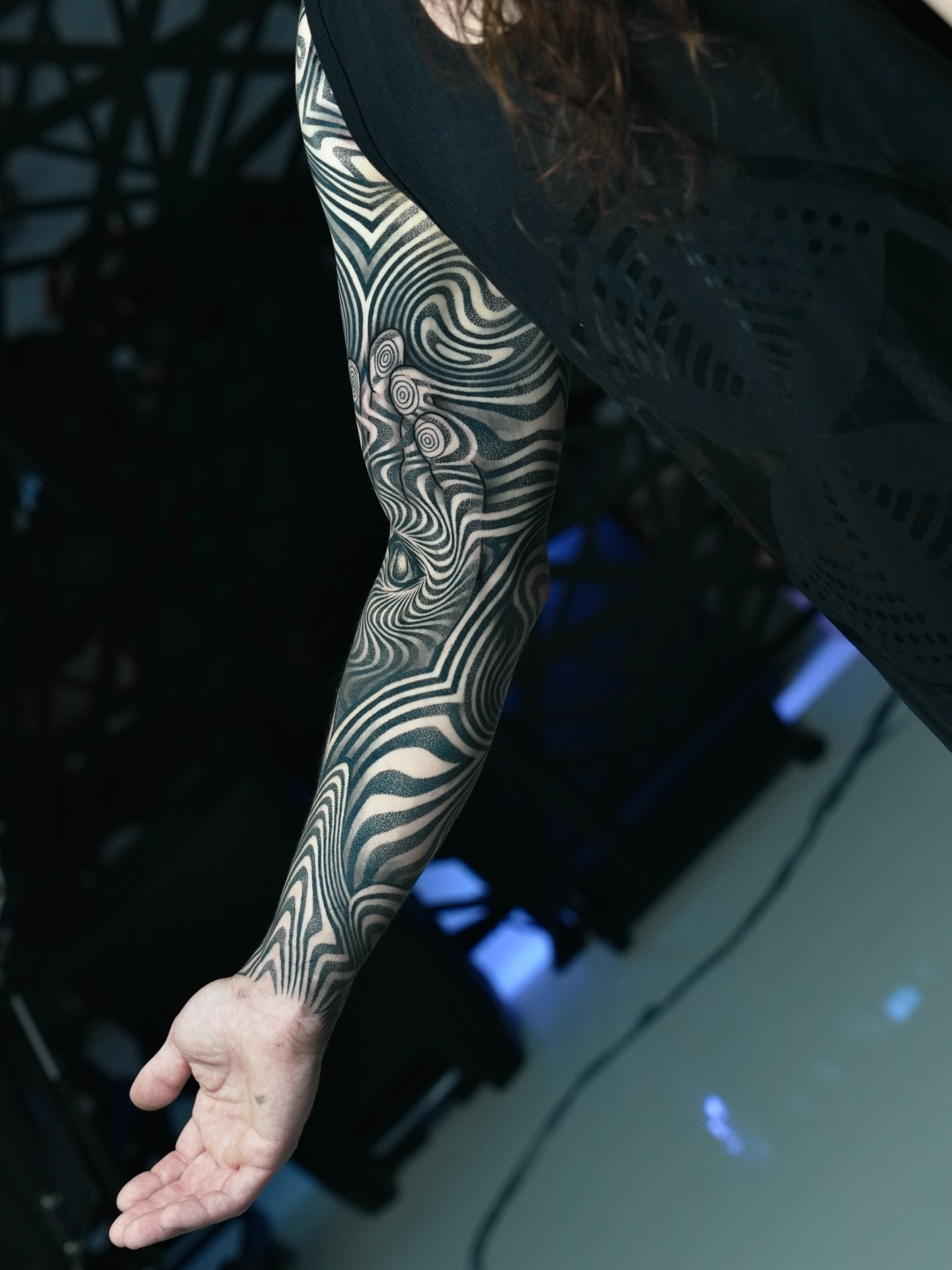 Abstract pattern geometric tattoo on the forearm by Ilya Cascad Kandaurov
