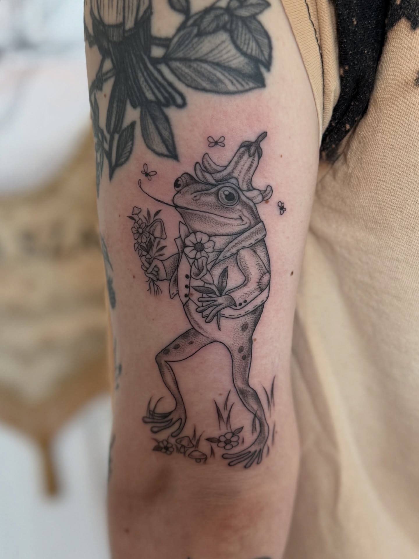 Frog in suit black and grey tattoo on the forearm by ๐ฐ๐๐ข๐๐๐ ๐๐ฃ๐๐๐๐ข๐ชฟ