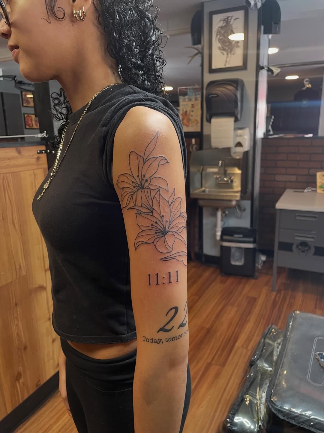Tattoo by @annasabrowskytattoo — fine_line, lettering_script