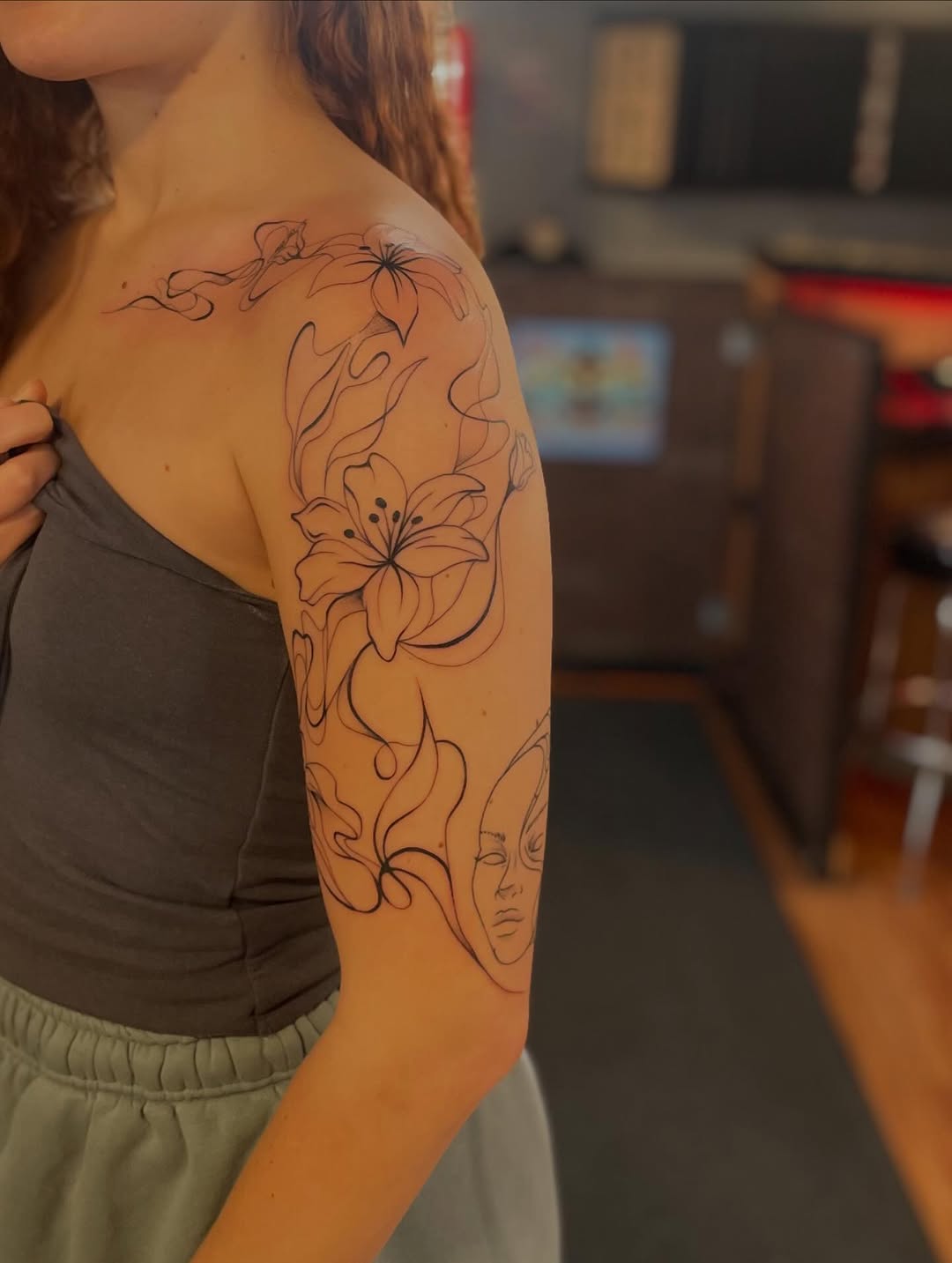 Tattoo by @annasabrowskytattoo — fine_line, illustrative