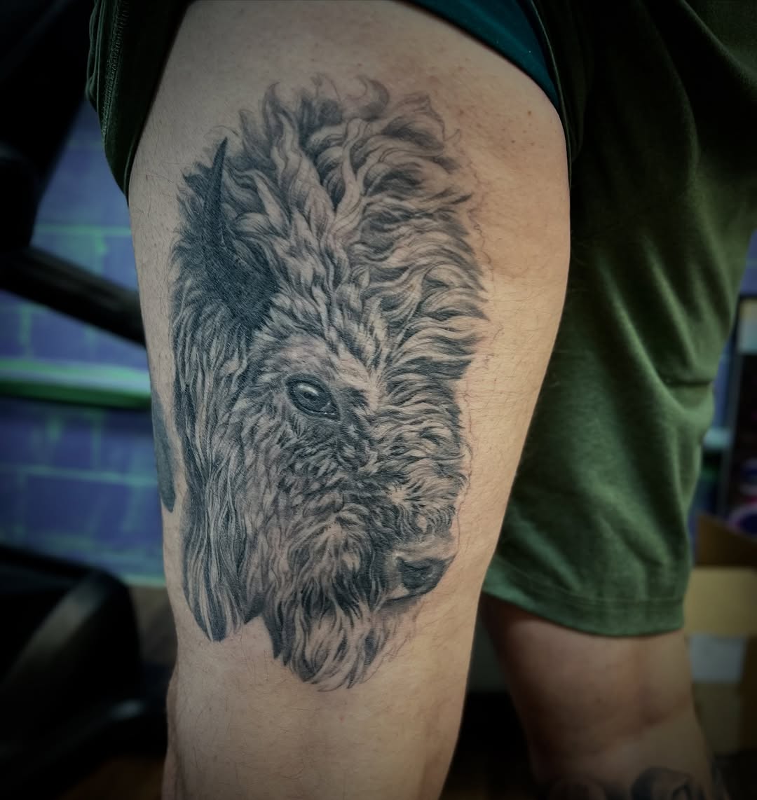 Bison portrait realism tattoo on the thigh by Angelique Sanders, Tellico Plains, Tennessee