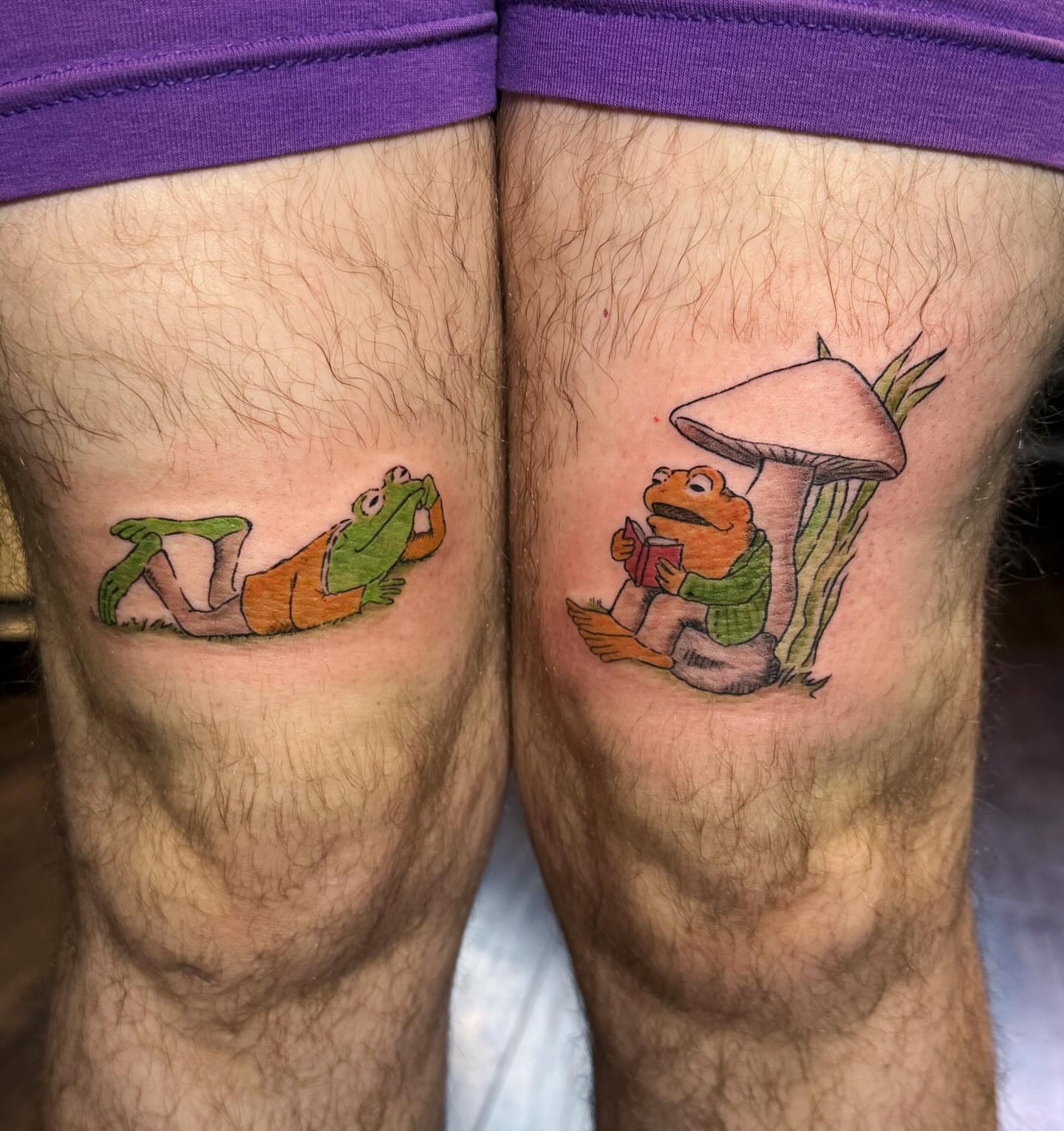 Frogs reading illustrative tattoo on the thigh by Luna Enriquez⚡️, Portland, Oregon