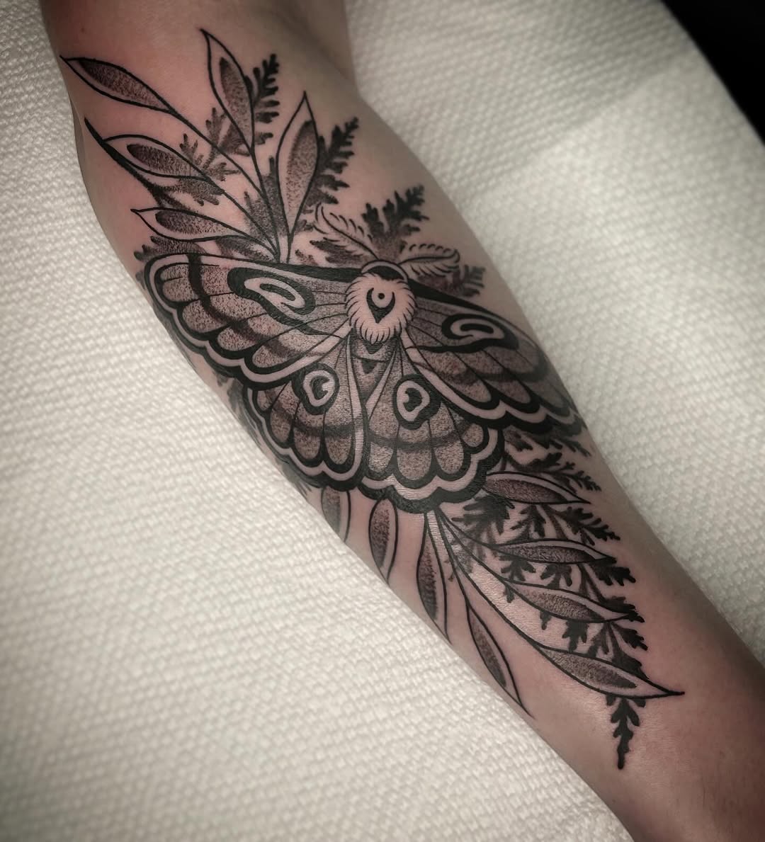 Tattoo by @kaylajtattoos โ black_and_grey, dotwork