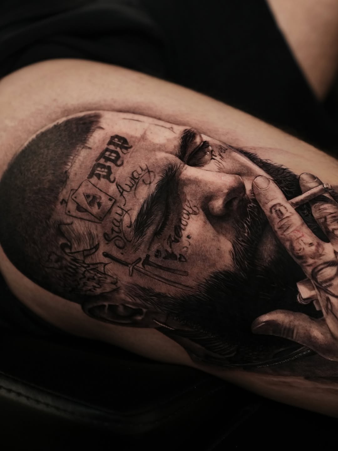 Realism tattoo on the shoulder by J O S S I e L P I N e D A