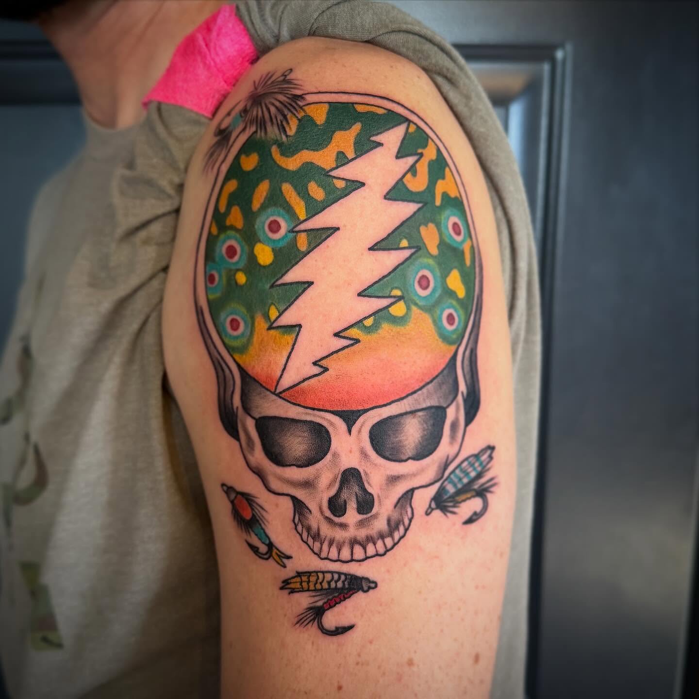 Tattoo by @mindy_fach_tattoo — american_traditional, trash_polka