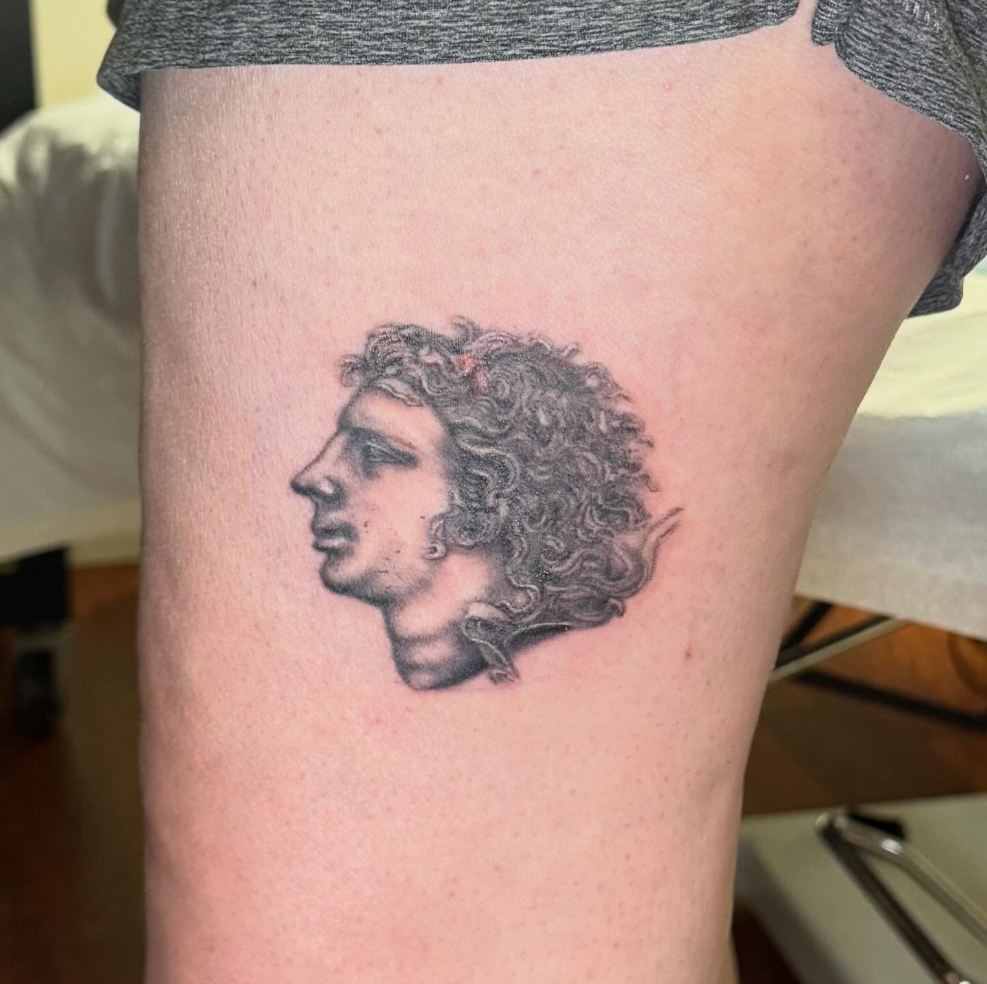 Tattoo by @starby5 โ realism