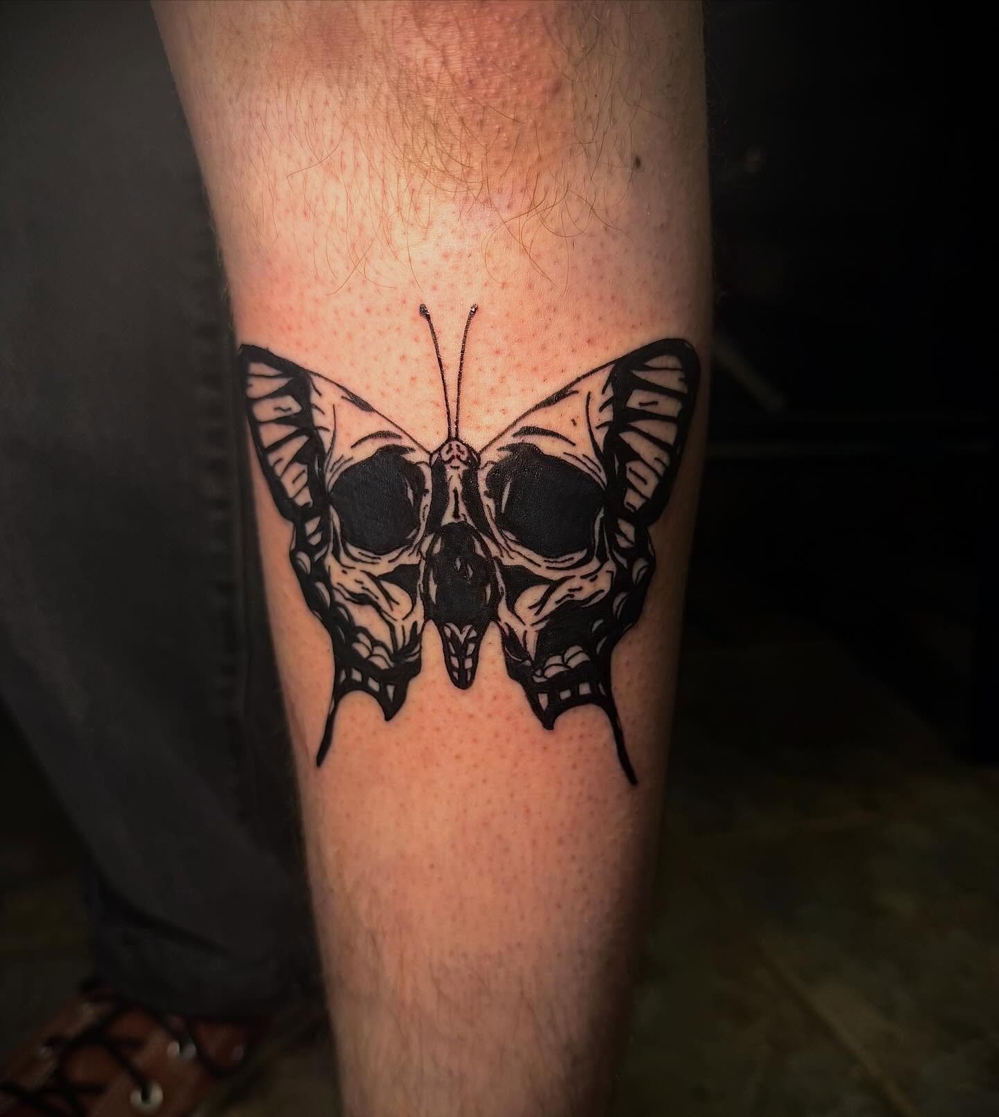 Tattoo by @storylines.tattoos — black_and_grey, geometric