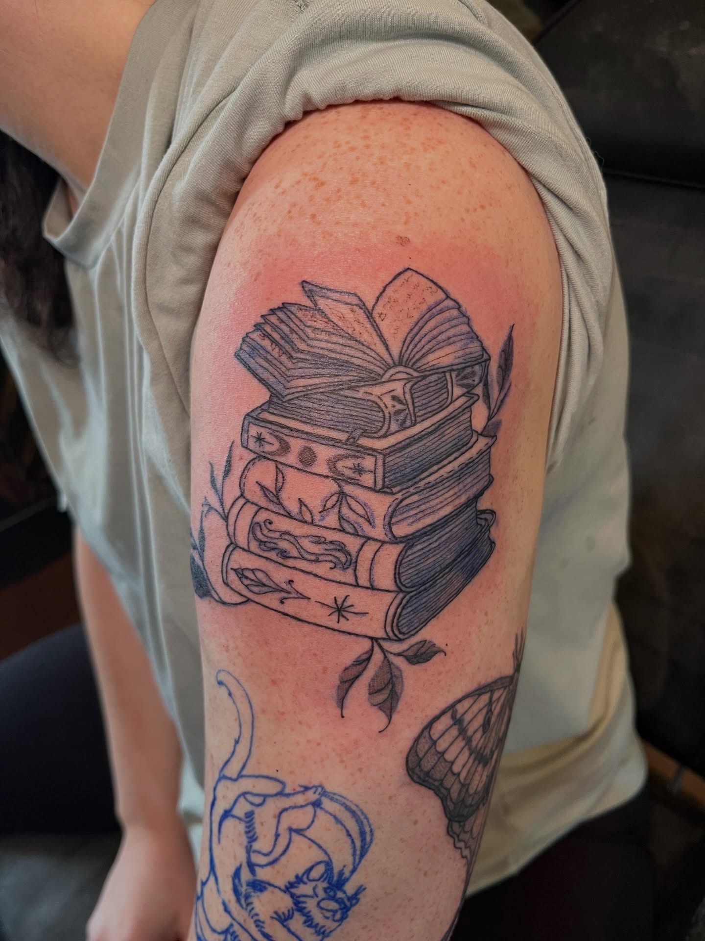 Tattoo by @syreetattoos — black_and_grey
