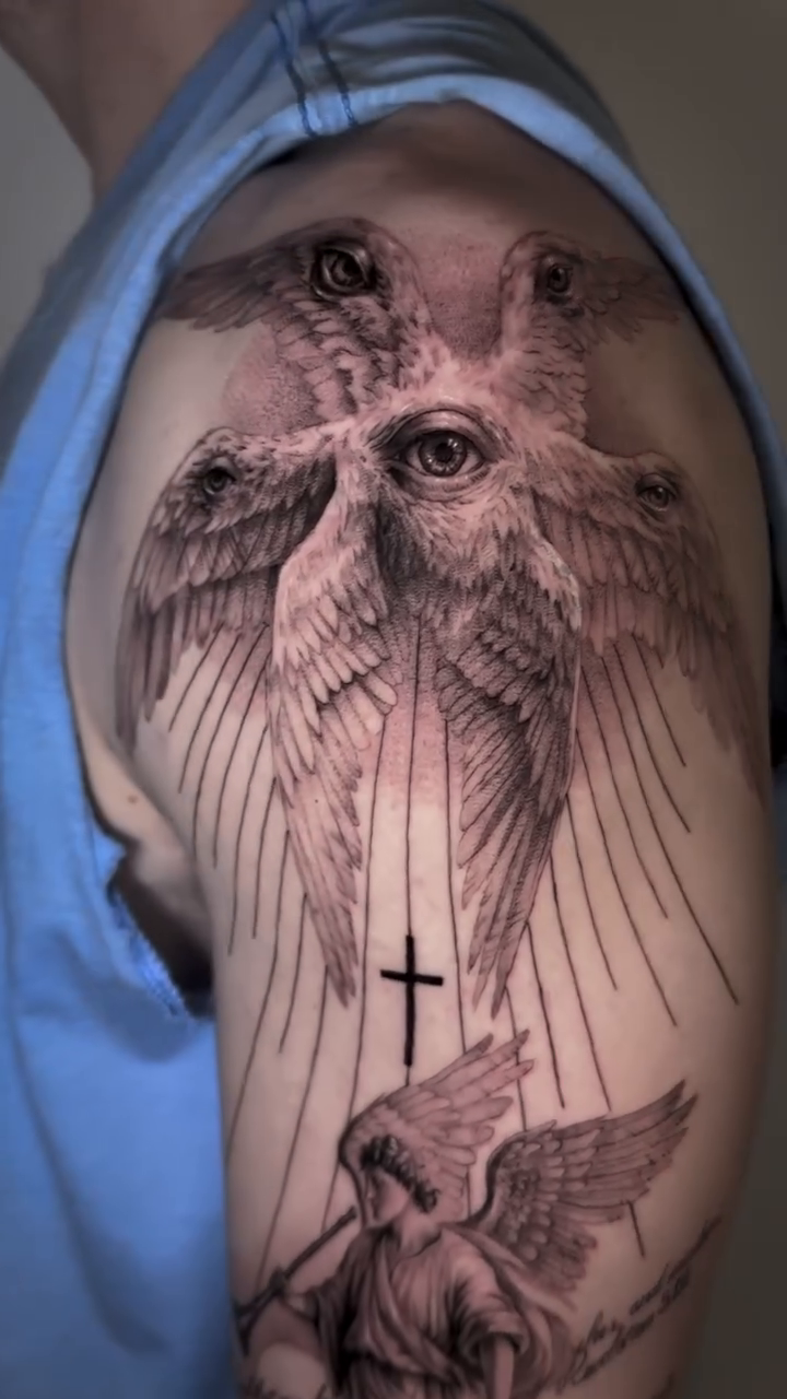 Tattoo by @digo_tattooer — dark_realism, black_and_grey