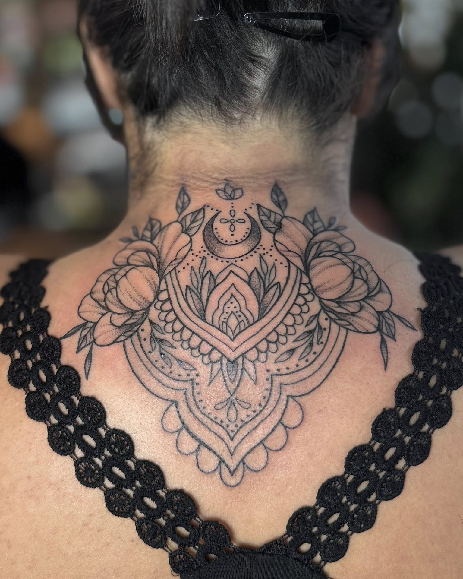 Mandala dotwork tattoo on the neck by Eden Rose, Kalama, Washington