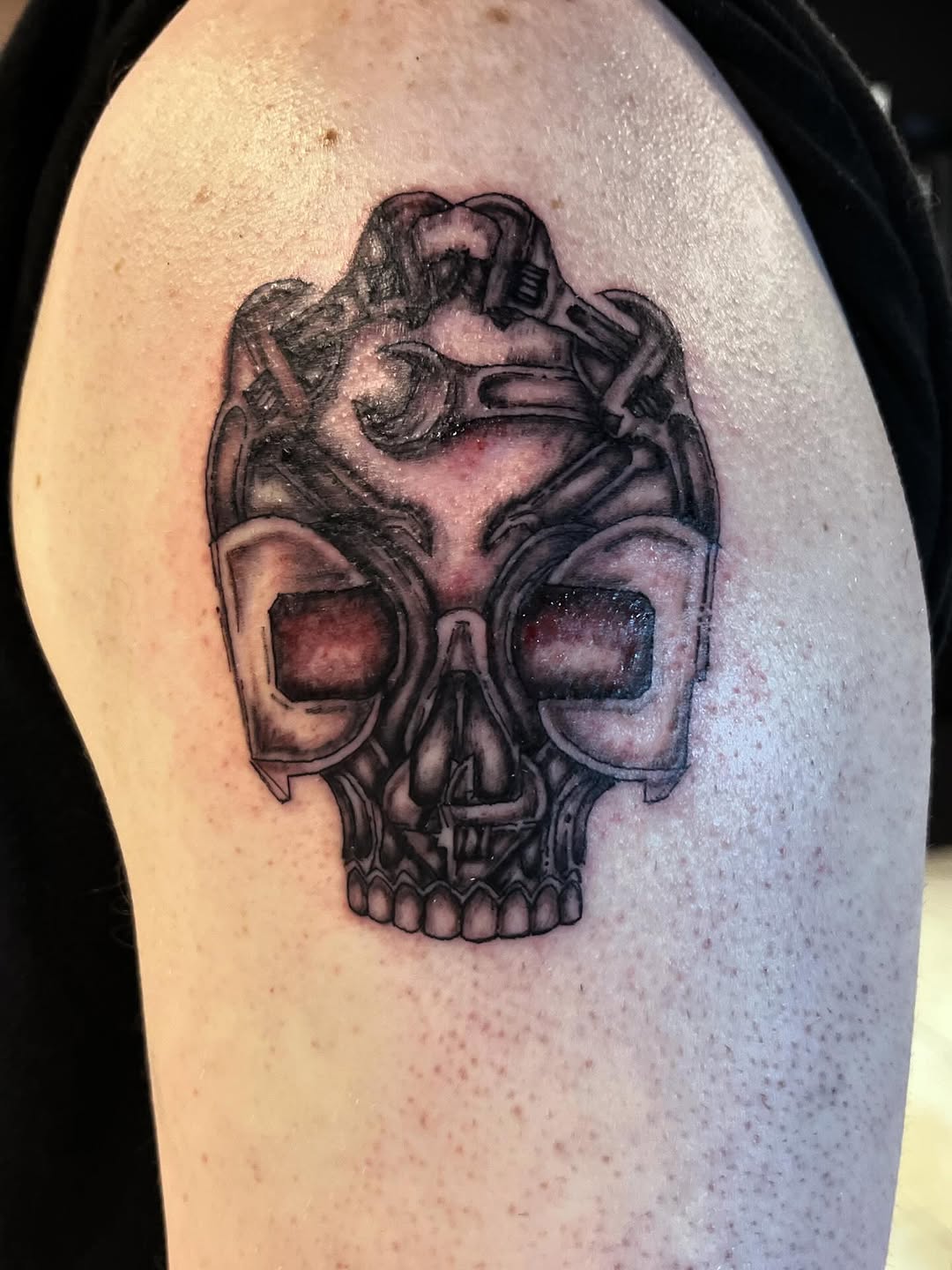 Mechanical skull realism tattoo on the shoulder by ❦julia
