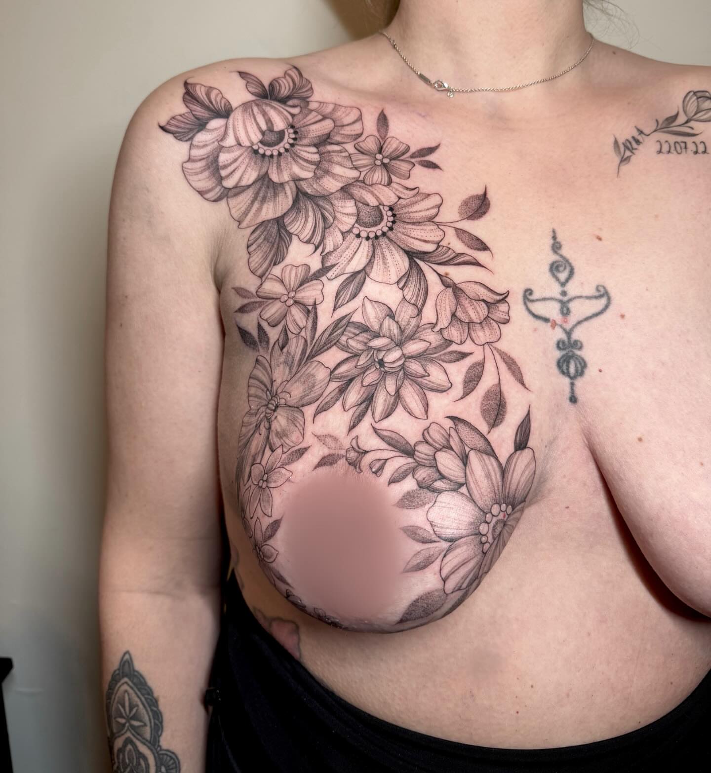 Tattoo by @emmaloutattooxx — black_and_grey