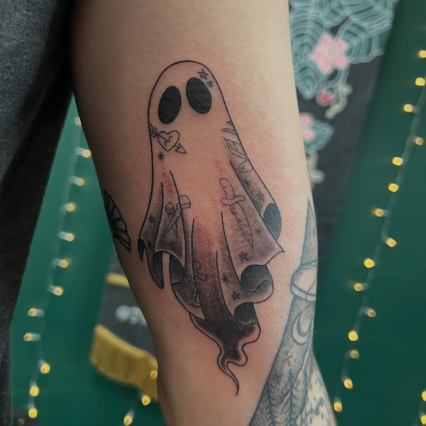 Tattoo by @tofudoestattoos — black_and_grey