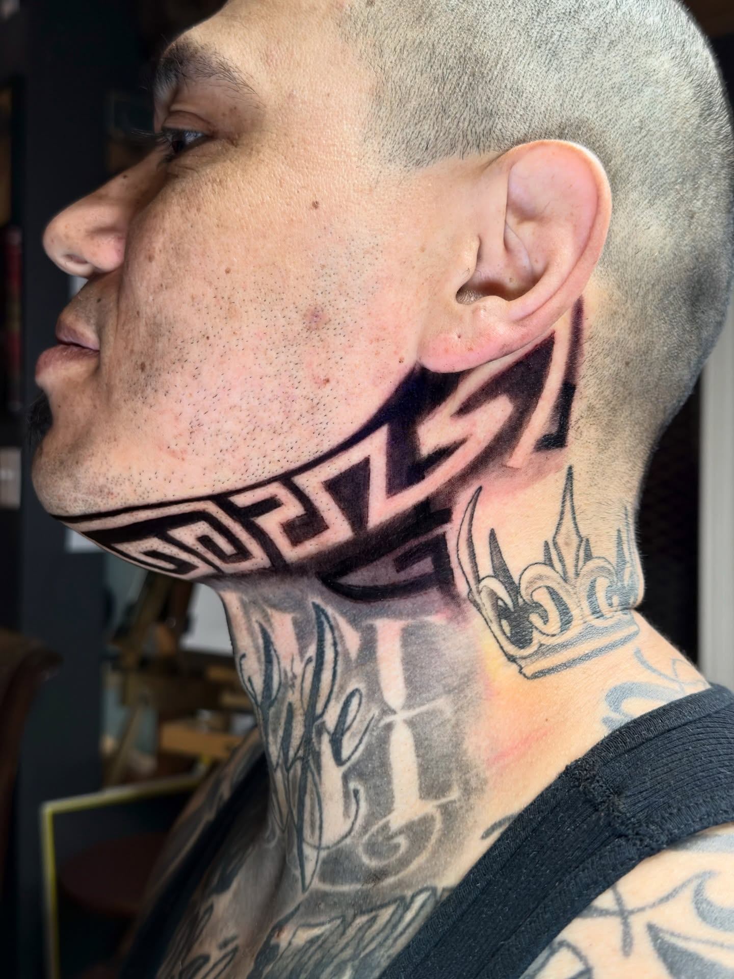 Tattoo by @tattoo_fingers β geometric