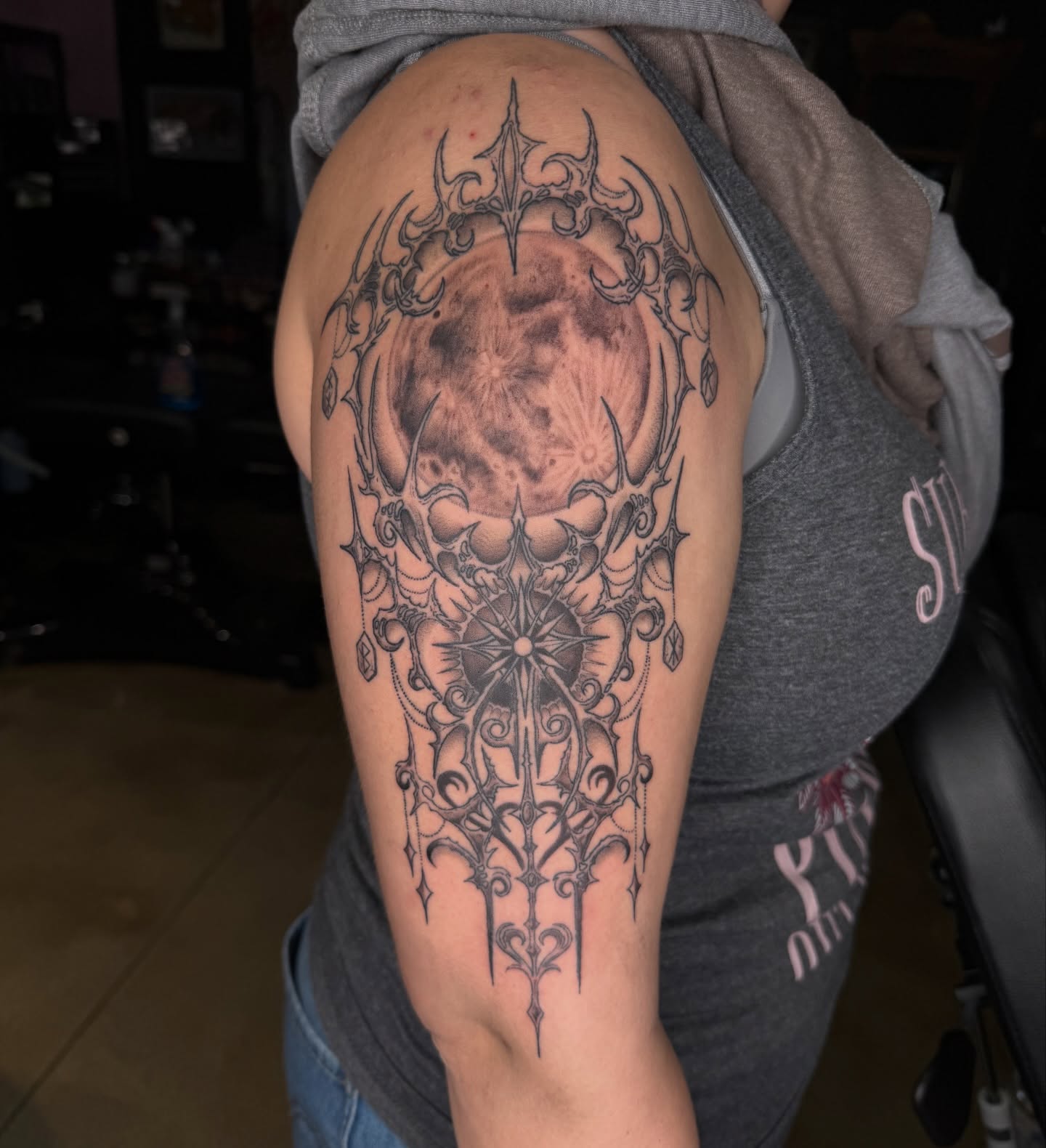 Moon and thorns ornamental tattoo on the thigh by Chloe Peters 🦭🦄🏳️‍🌈