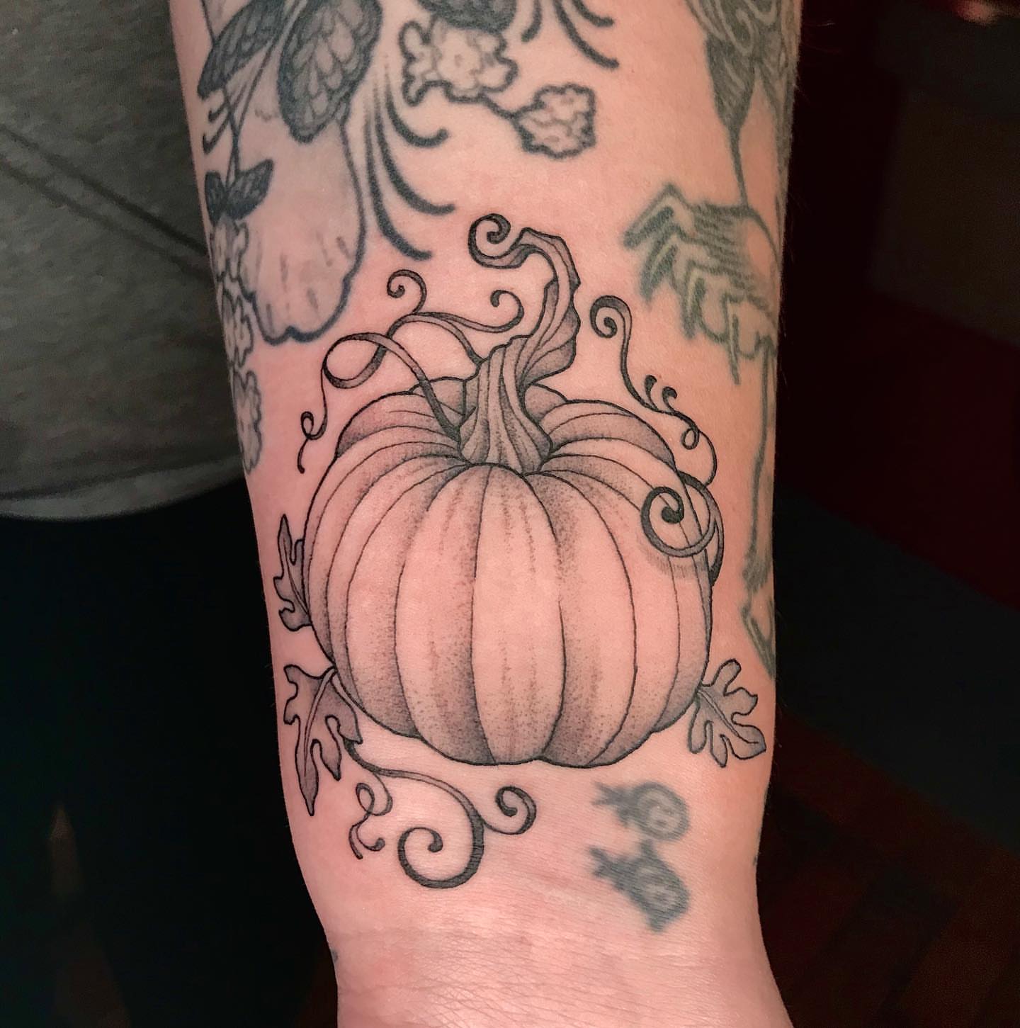 Tattoo by @raineydaytattoos — black_and_grey