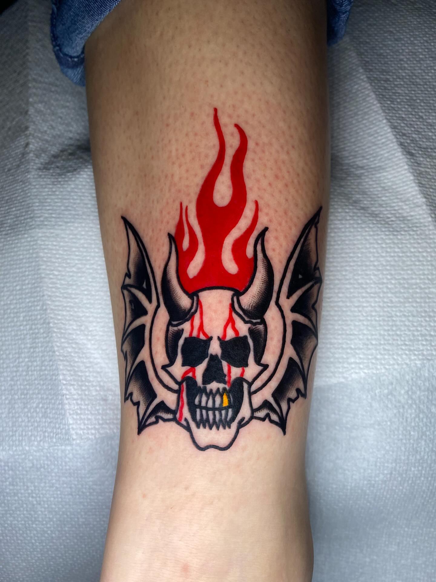 Tattoo by @gunnar_tatts — american_traditional