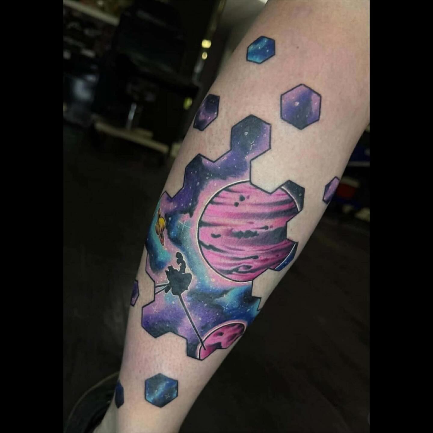 Tattoo by @neotrashace — geometric
