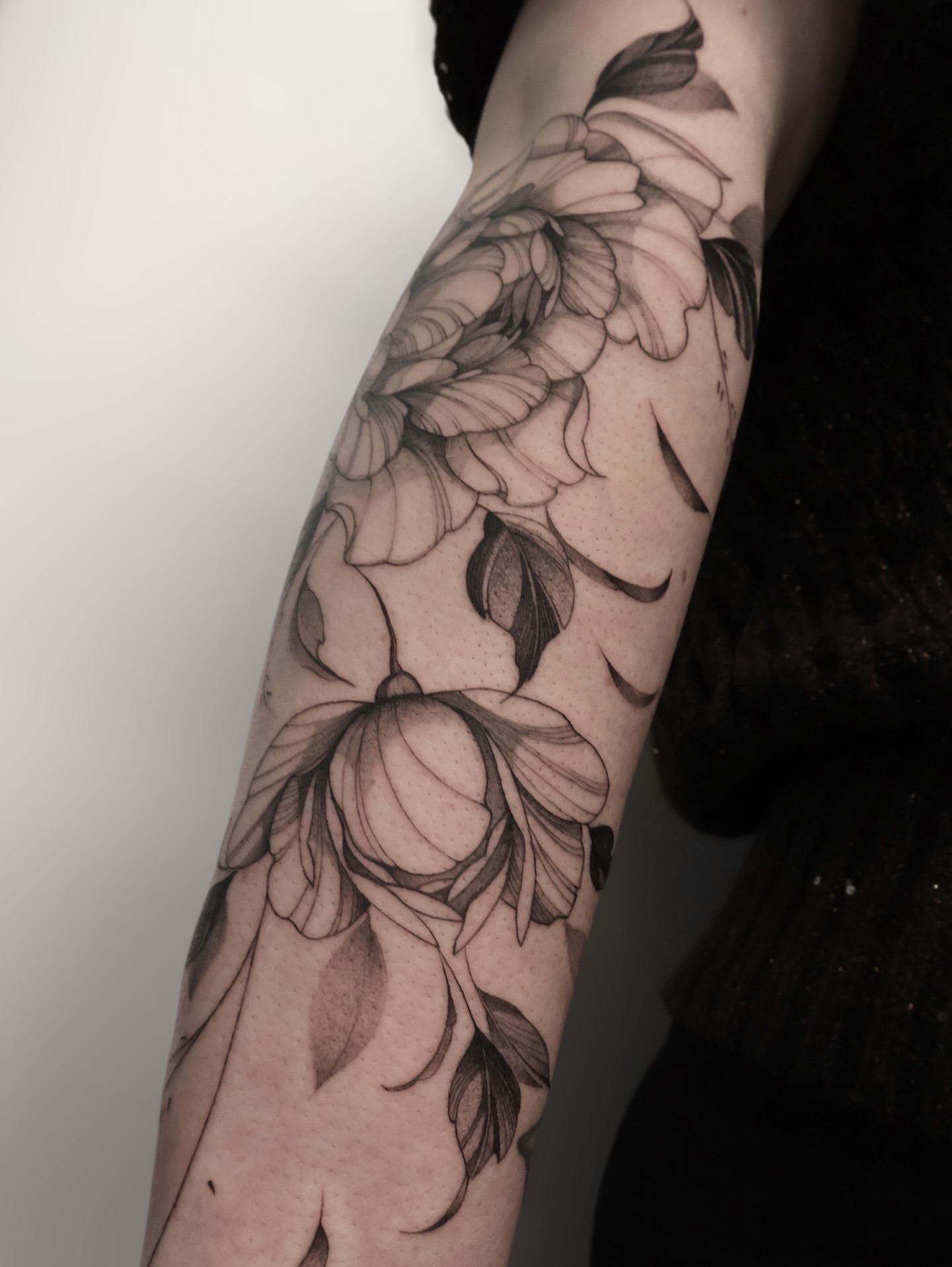 Tattoo by @milenamano.tattoo — black_and_grey