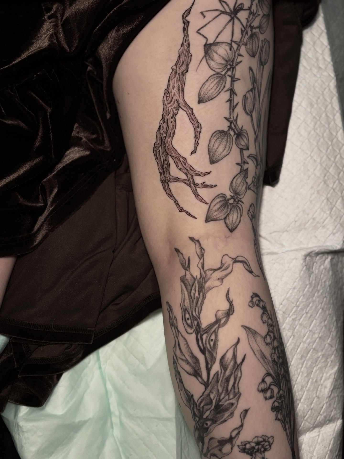 Tattoo by @eujeanmean — black_and_grey, realism