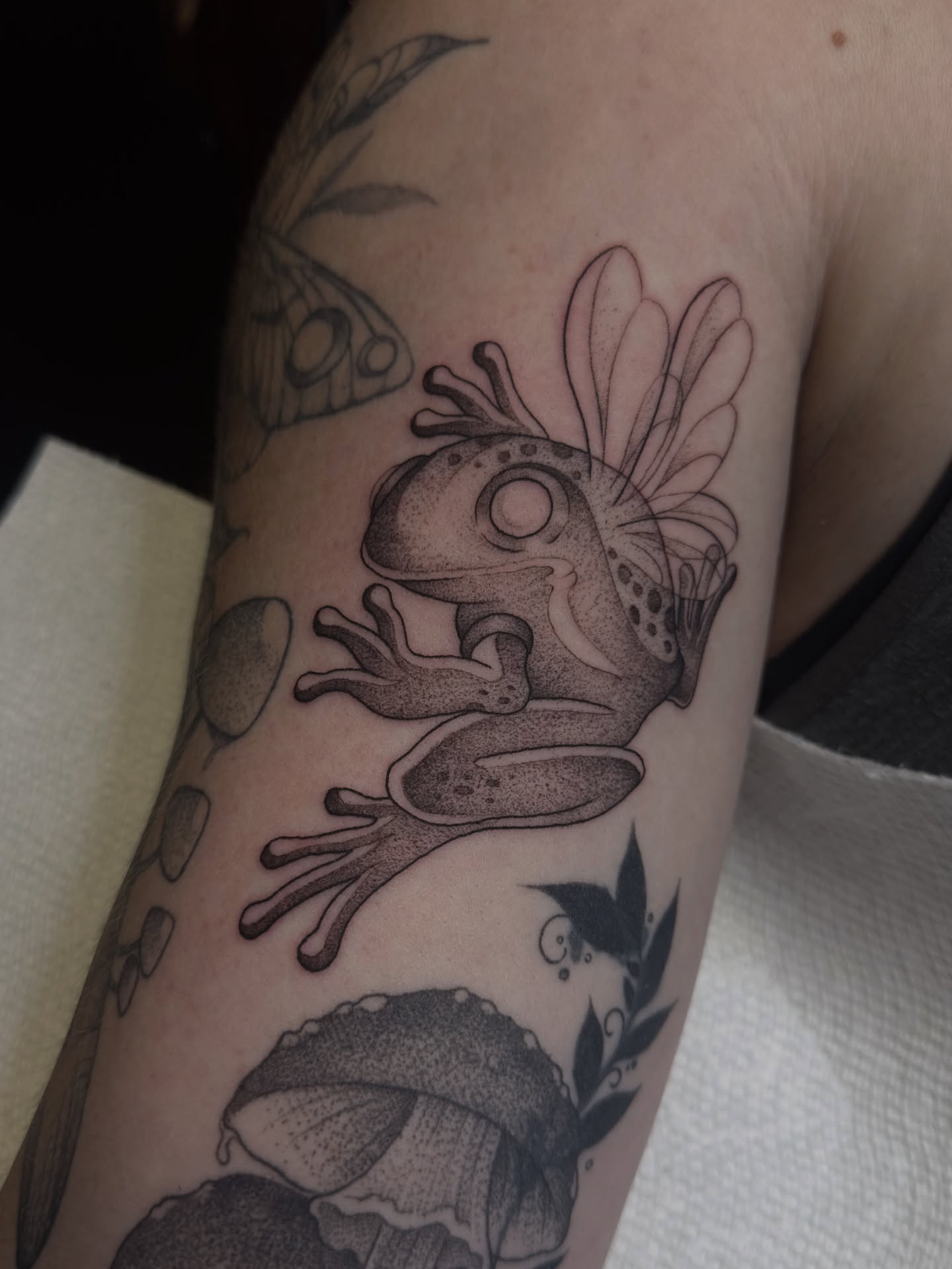 Tattoo by @tiffany.btattoos — dotwork, realism