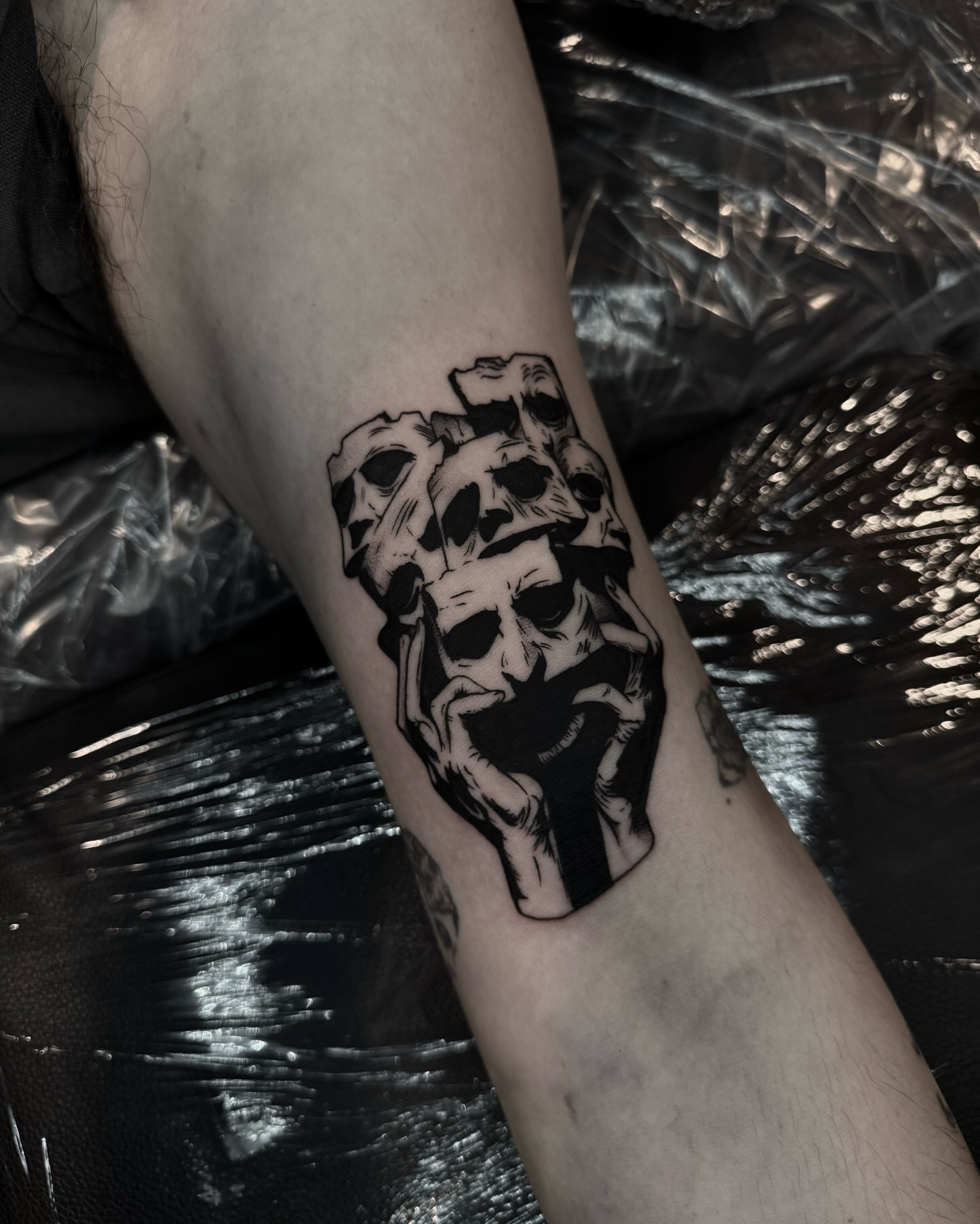 Tattoo by @vamos_tat — black_and_grey