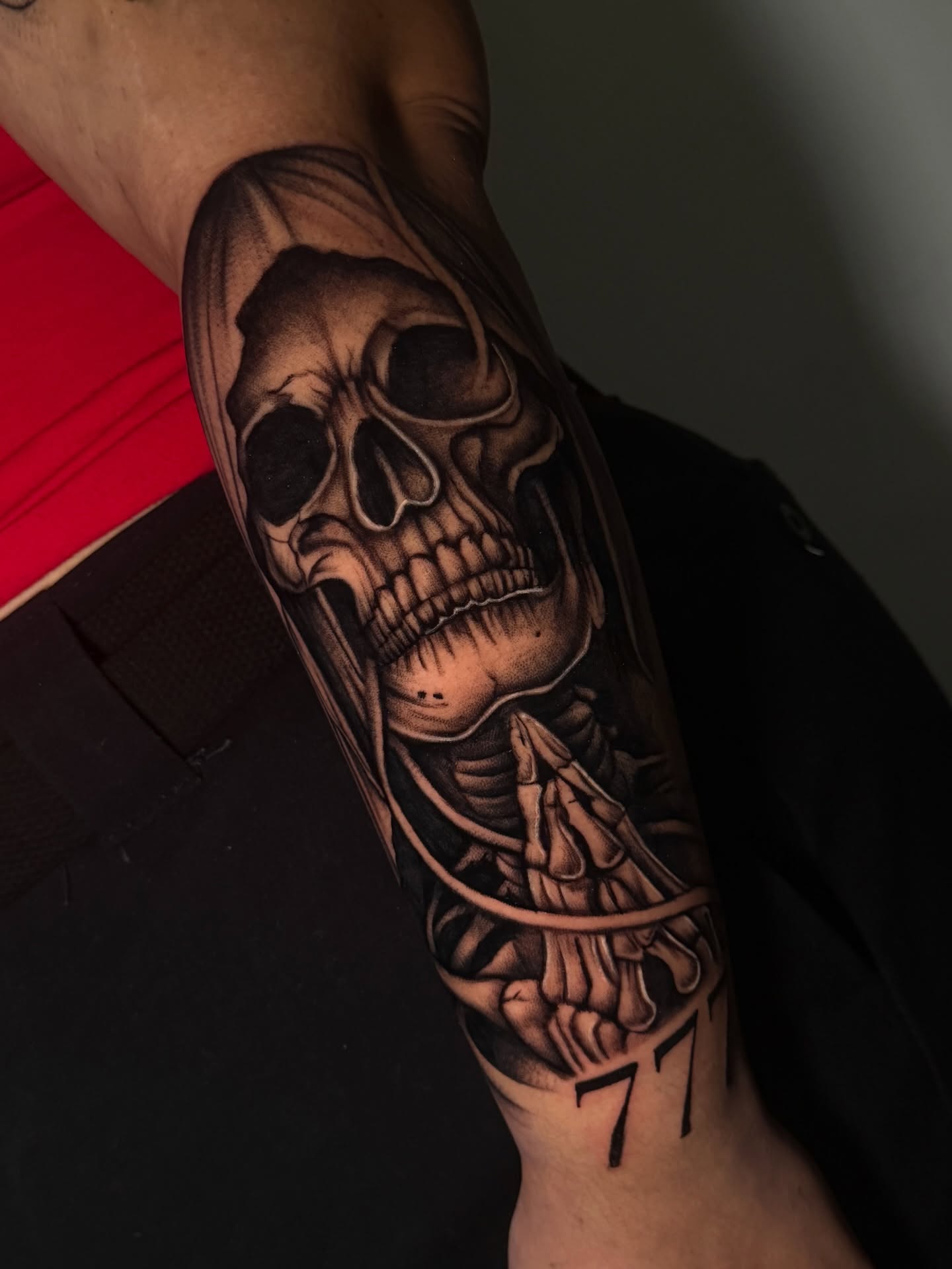 Skull realism tattoo on the forearm by ๐ธ๐๐๐.๐ฎ๐, Los Angeles, California