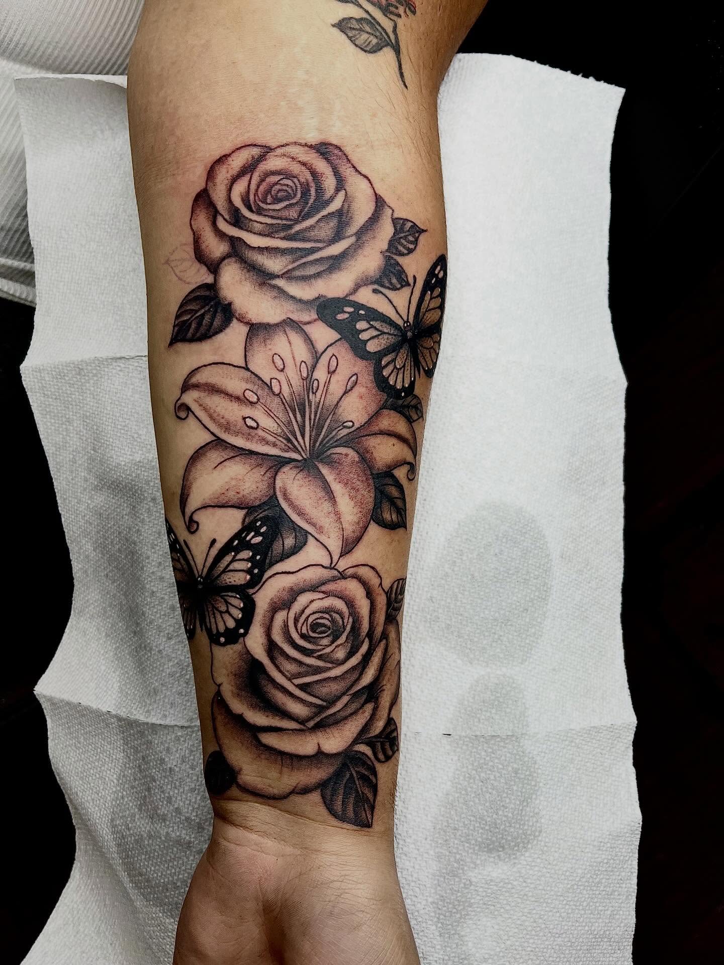 Tattoo by @cammed_gt_jeff — black_and_grey