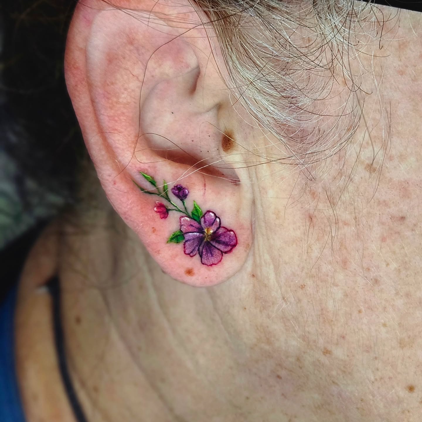 Flower dotwork tattoo by Kassy Fiori