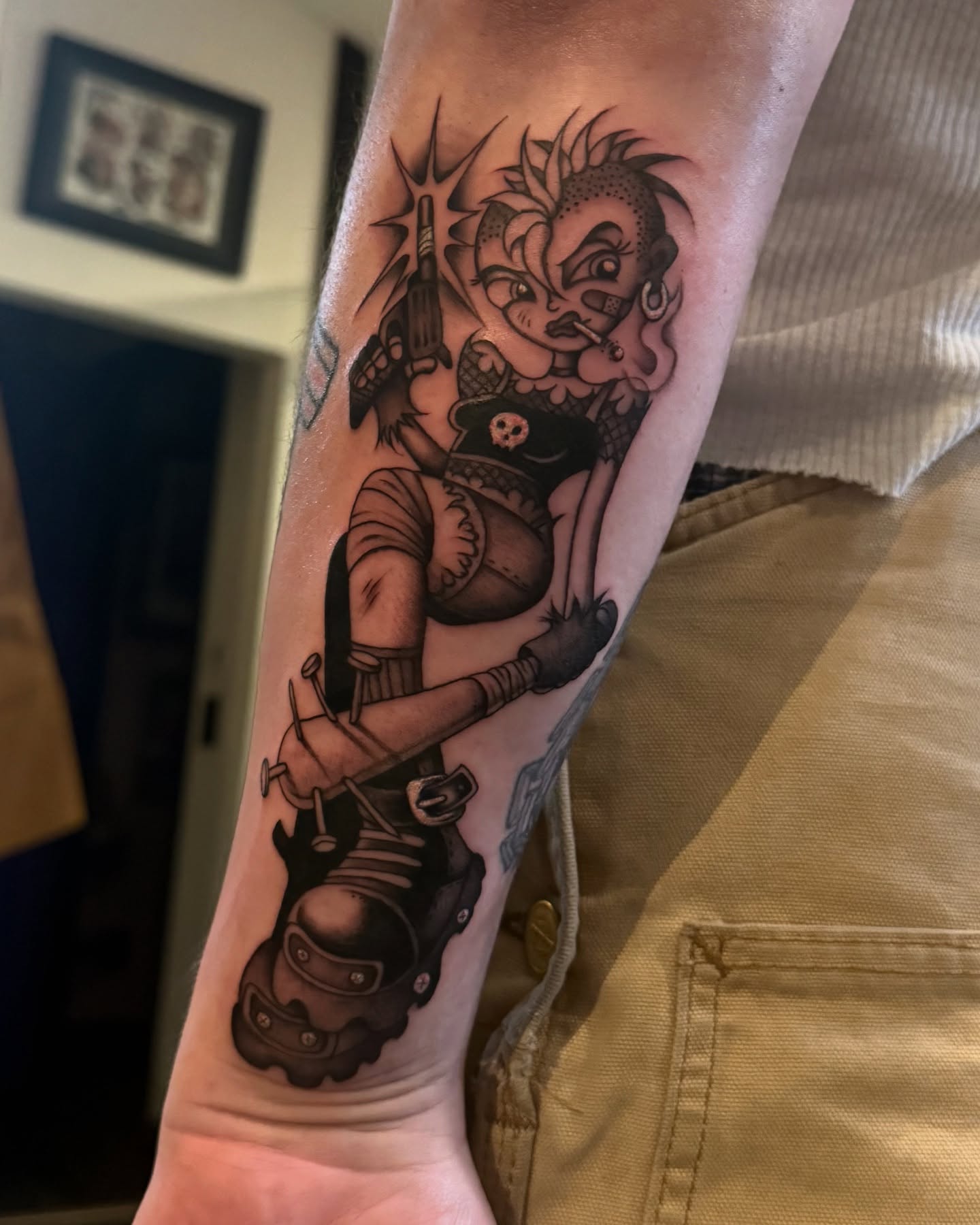 Tattoo by @lilcenzo — american_traditional