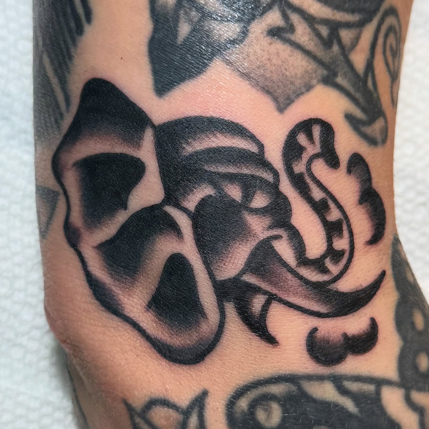 Tattoo by @eriksheppardtattoo — black_and_grey