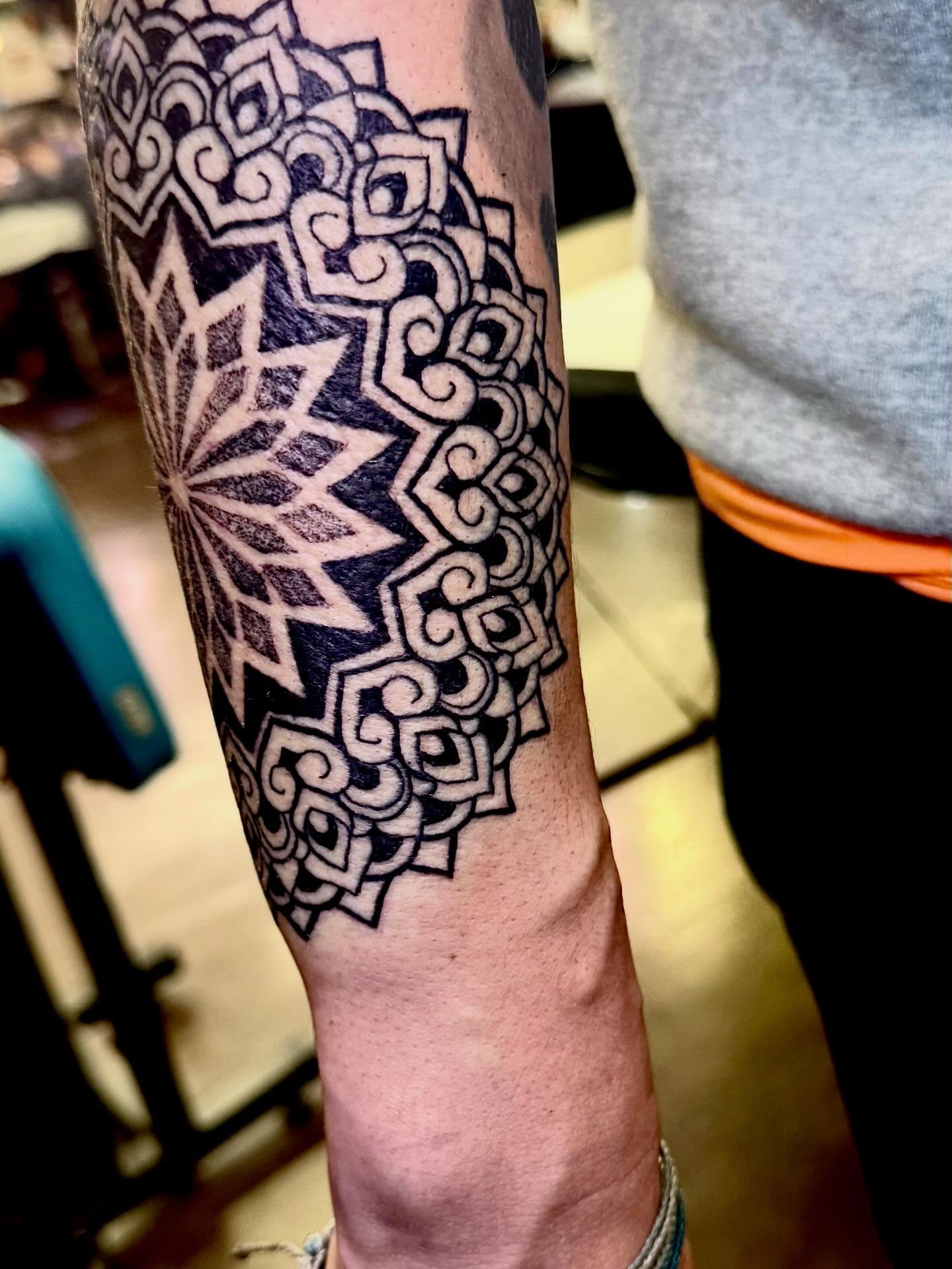 Tattoo by @drmcfrankenstein β geometric