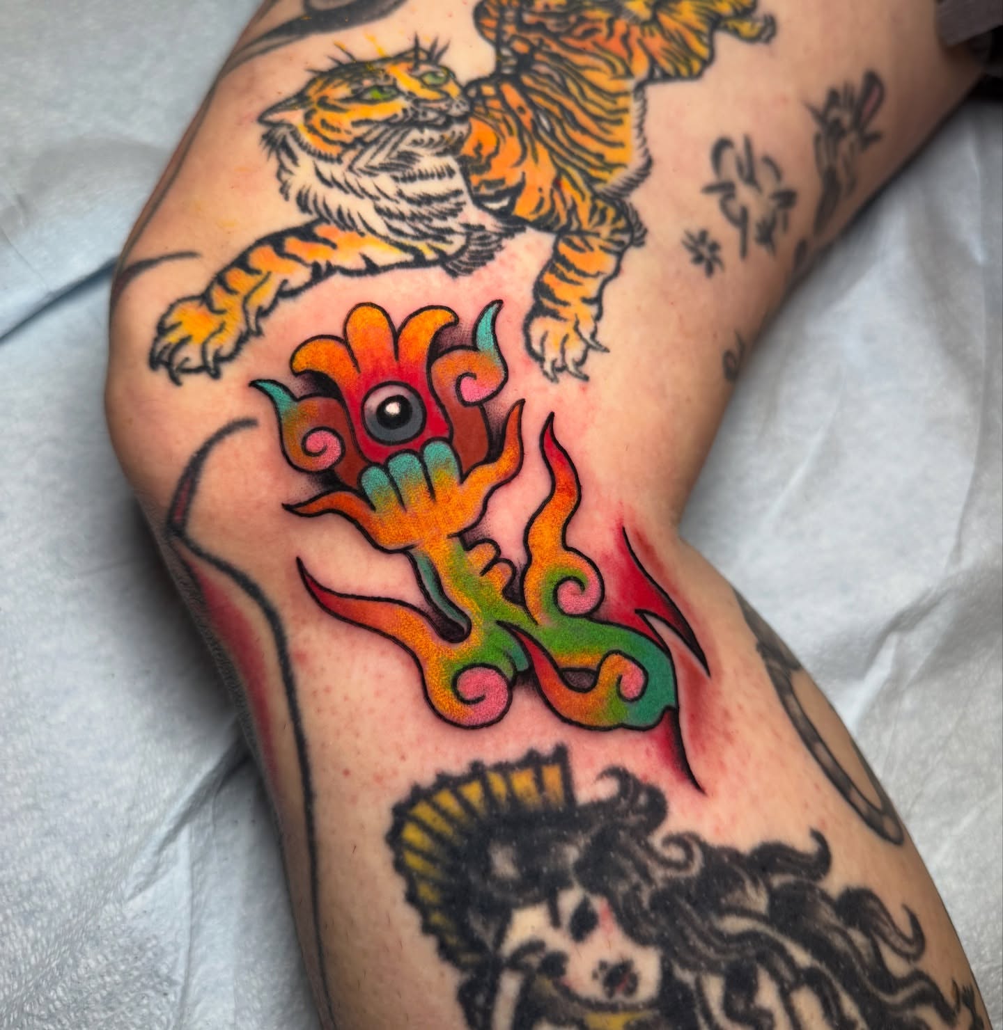 Tattoo by @el_chimu — american_traditional, dotwork
