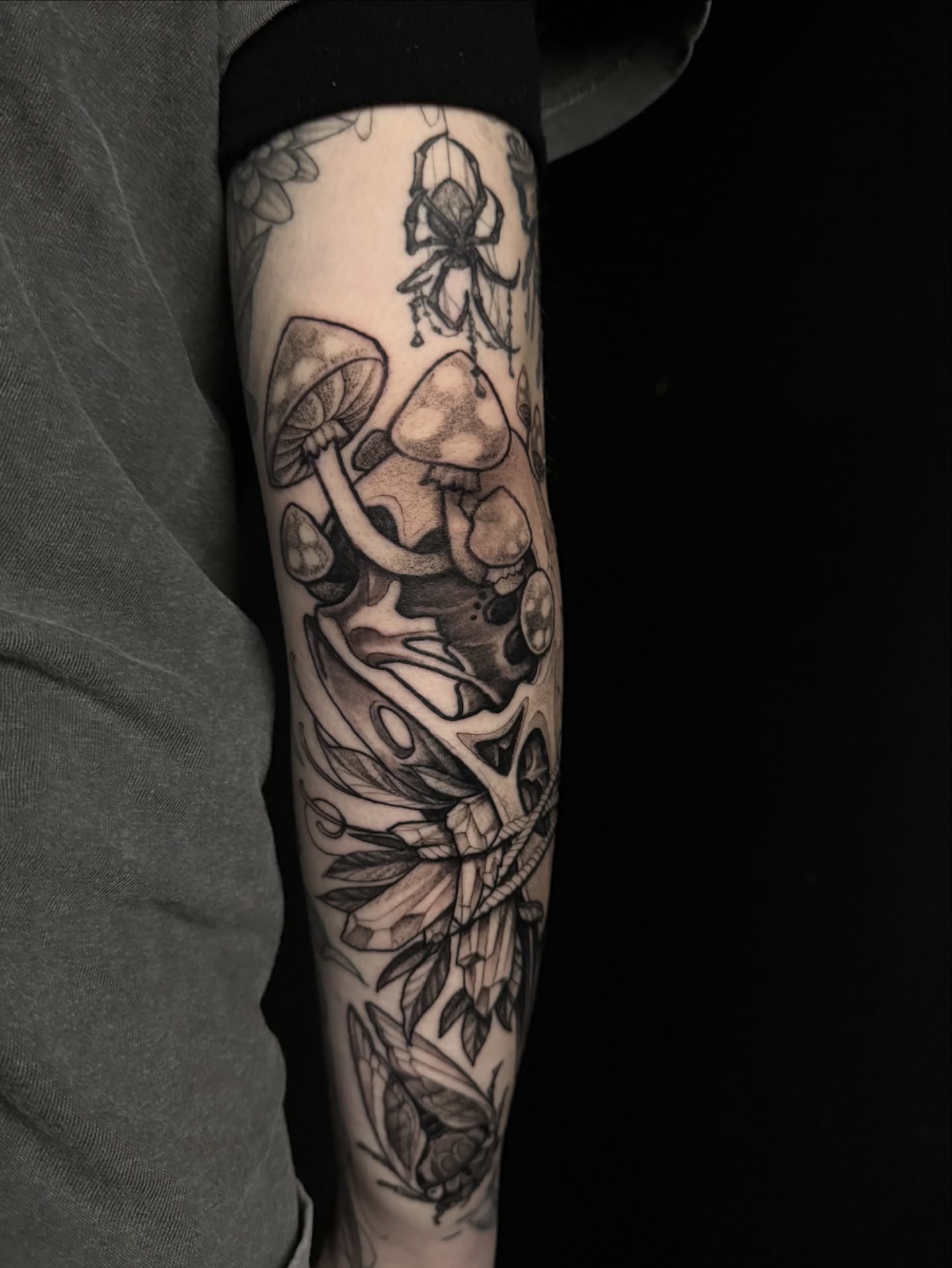 Tattoo by @fragiledagger — black_and_grey, realism