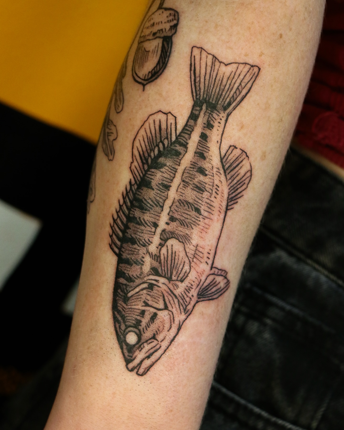 Tattoo by @baldpeaches — black_and_grey