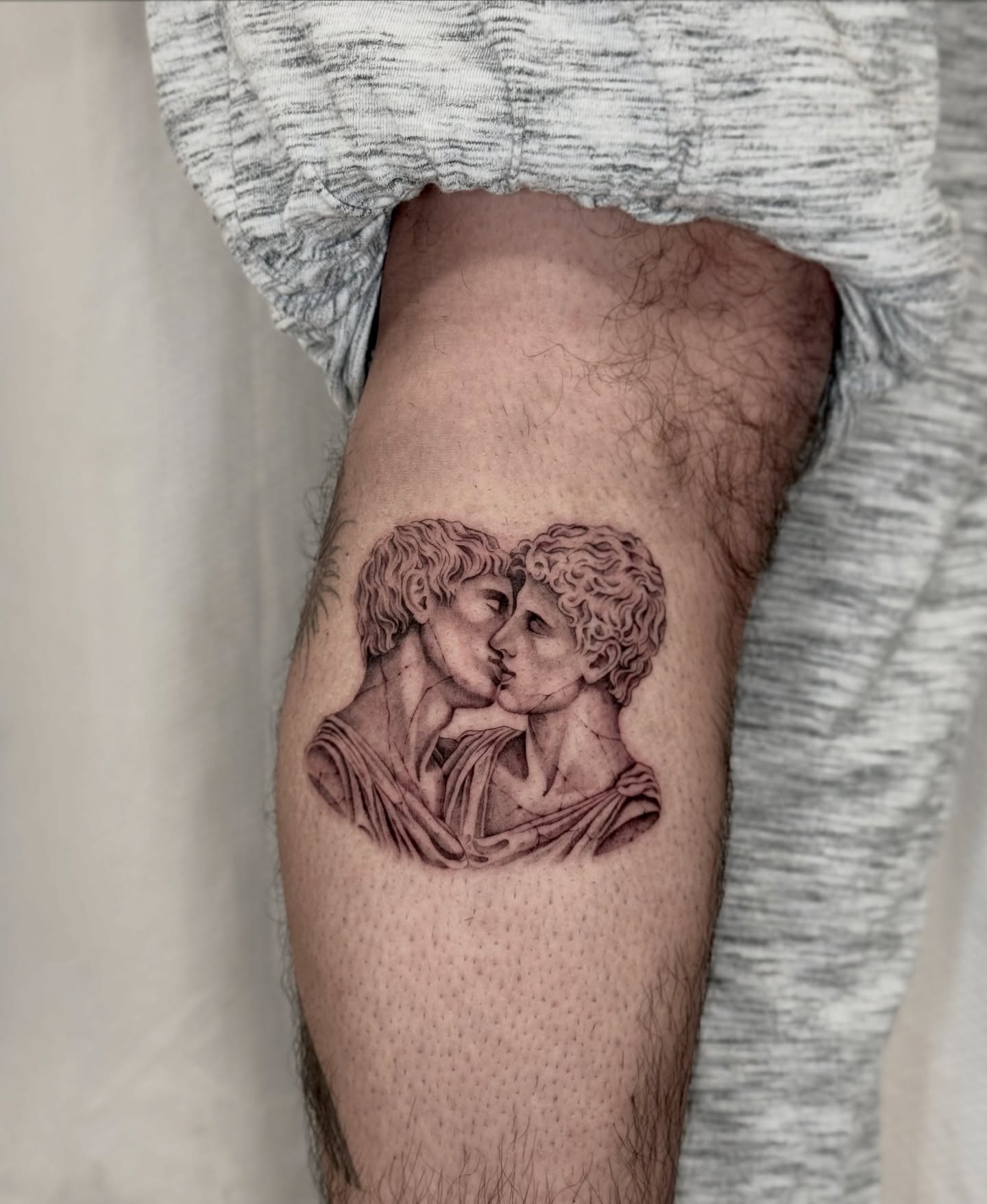 Tattoo by @mortatattoos β realism