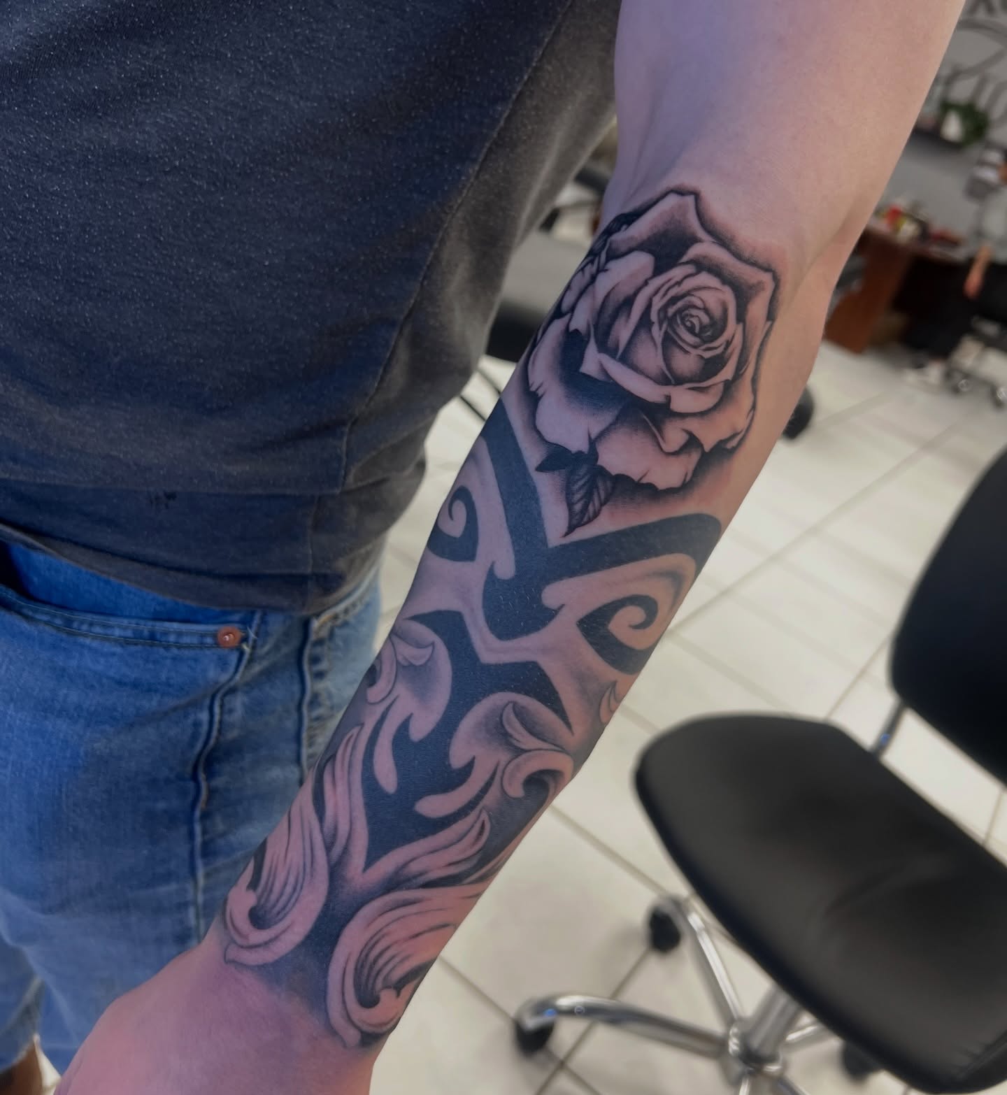 Tattoo by @dahl_house_art — black_and_grey