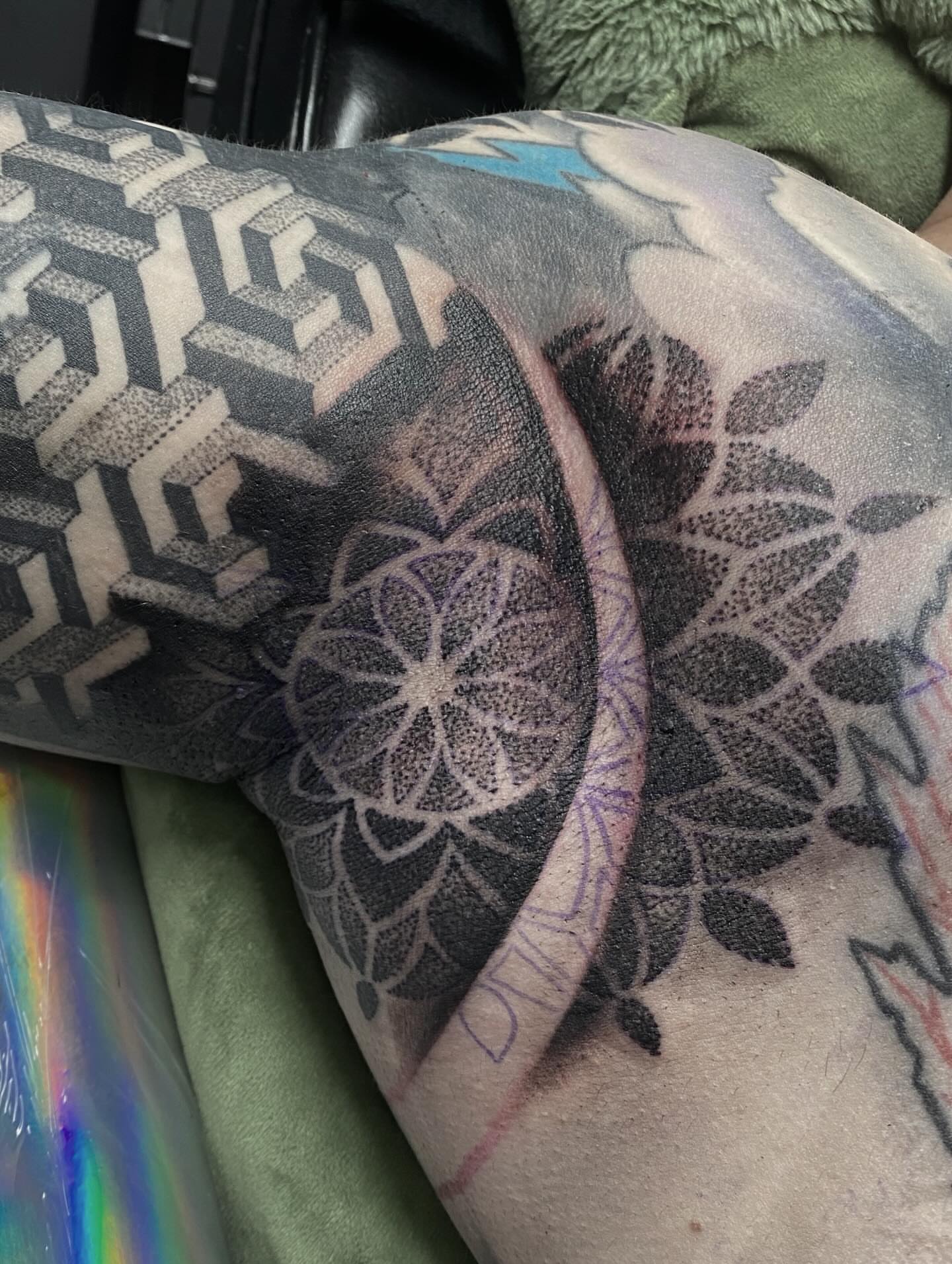 Geometric pattern dotwork tattoo on the forearm by K A R L y K I T S O N